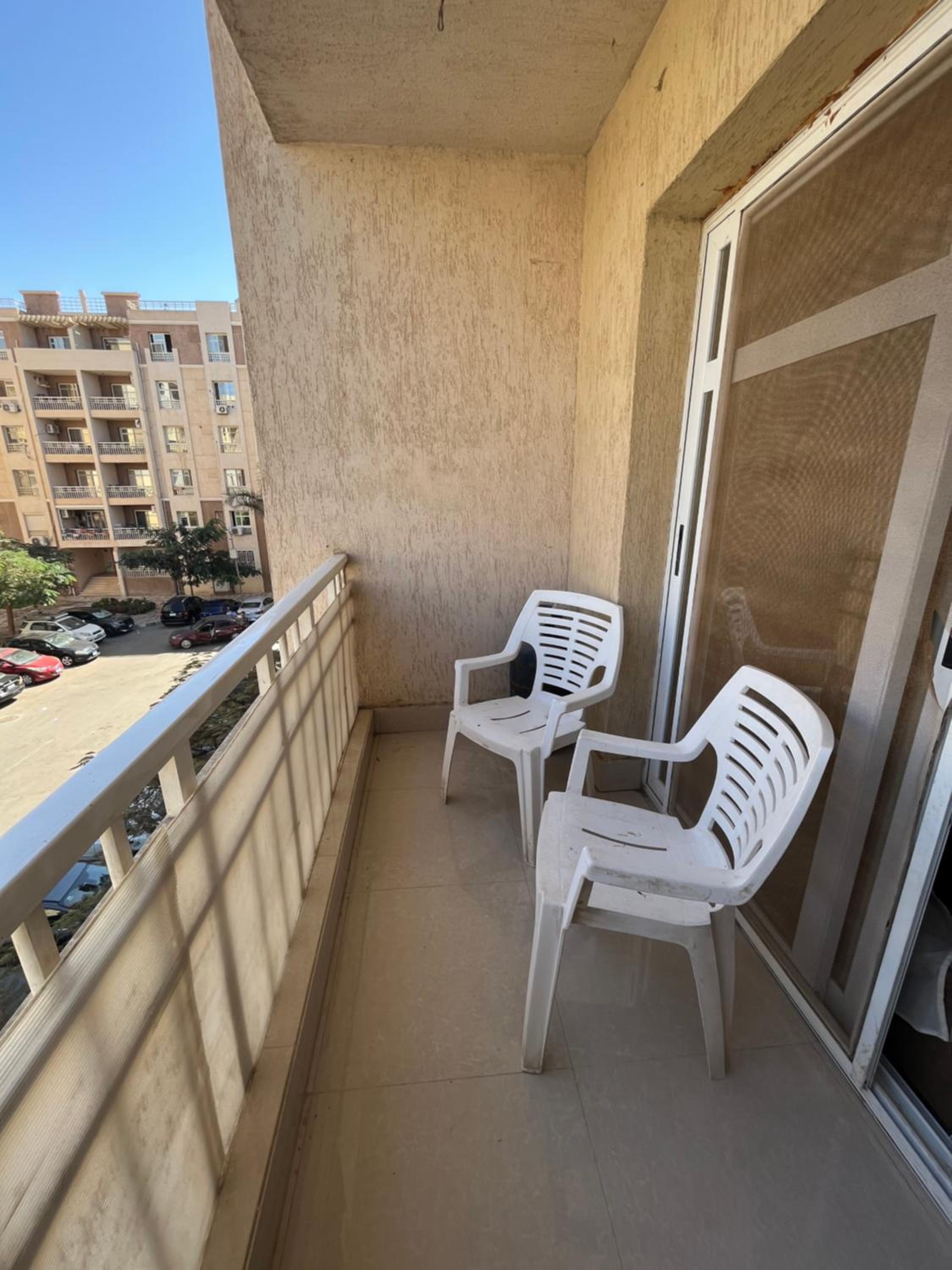 Comfortable apartment near service area &South Park &Bus station