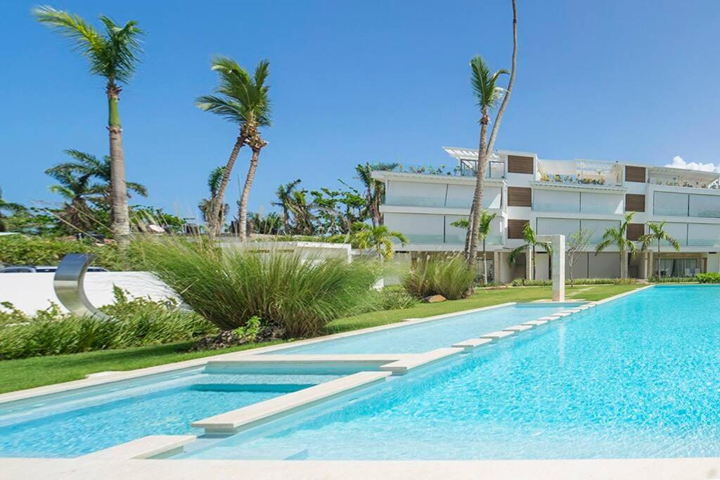 Luxury penthouse close the beach