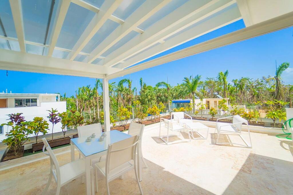 Luxury penthouse close the beach