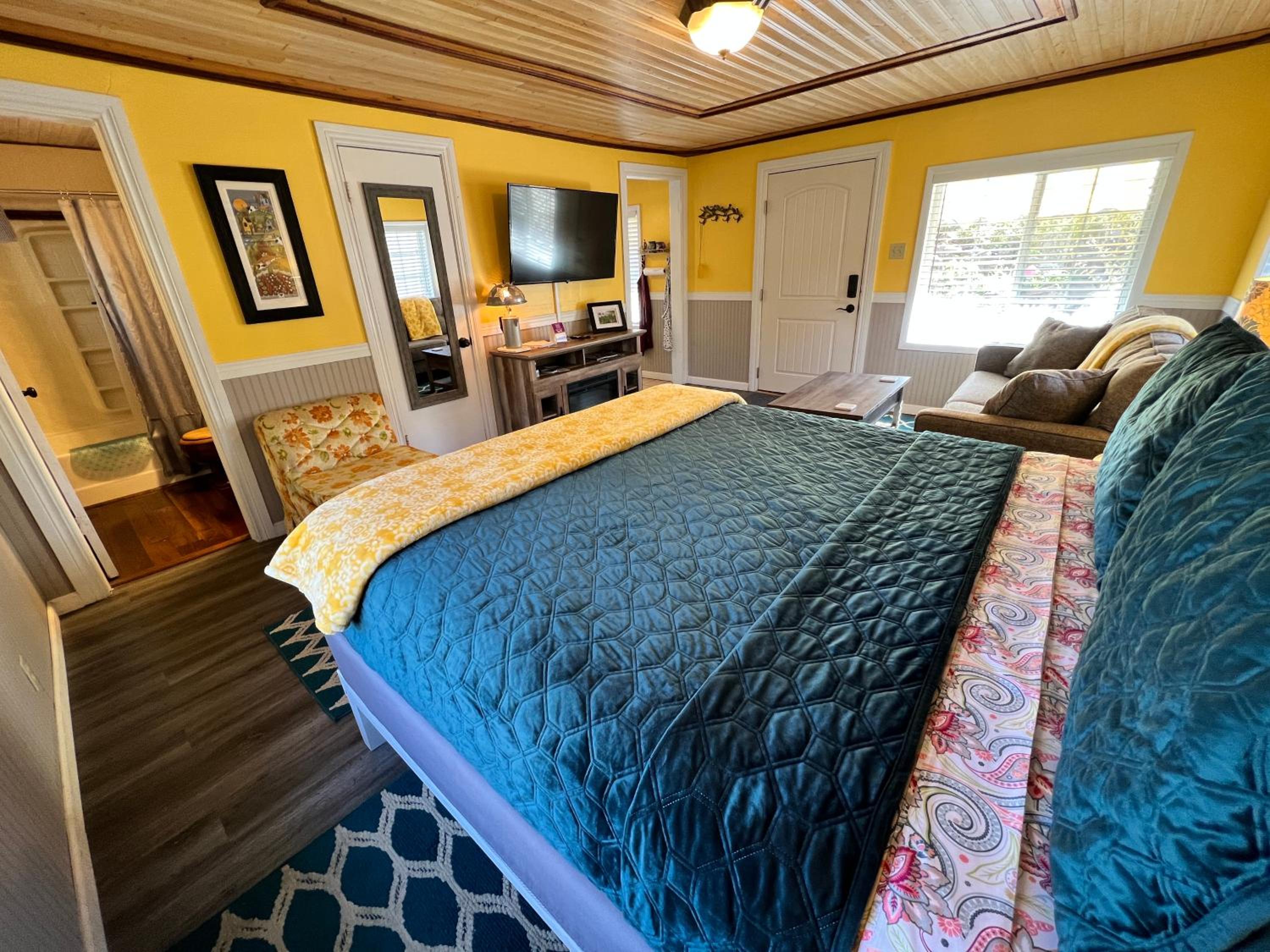 Sherwood Court Cottages & Guest Rooms
