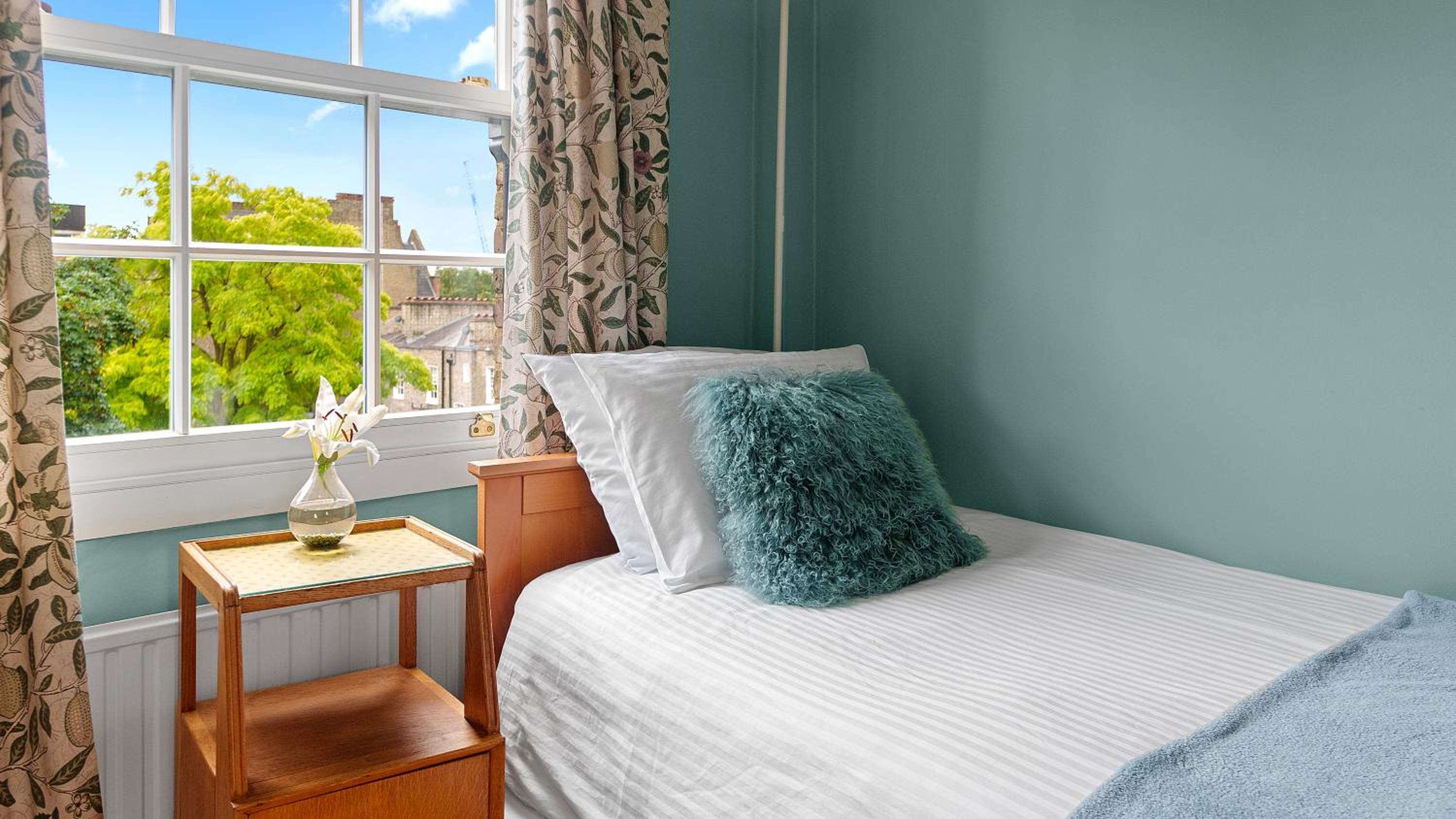 Ultra Central London, Modern Flat in Leafy Street