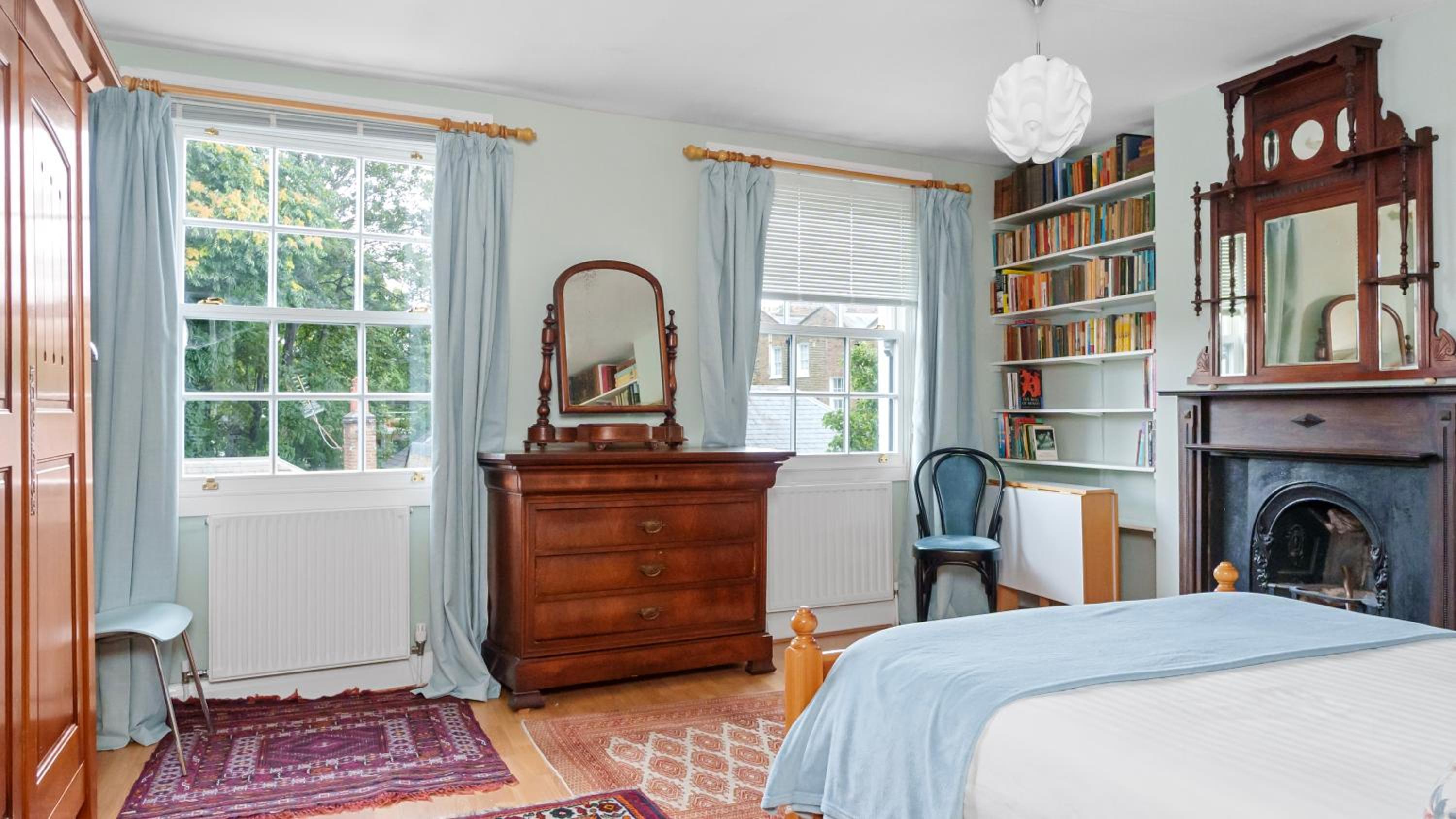 Ultra Central London, Modern Flat in Leafy Street