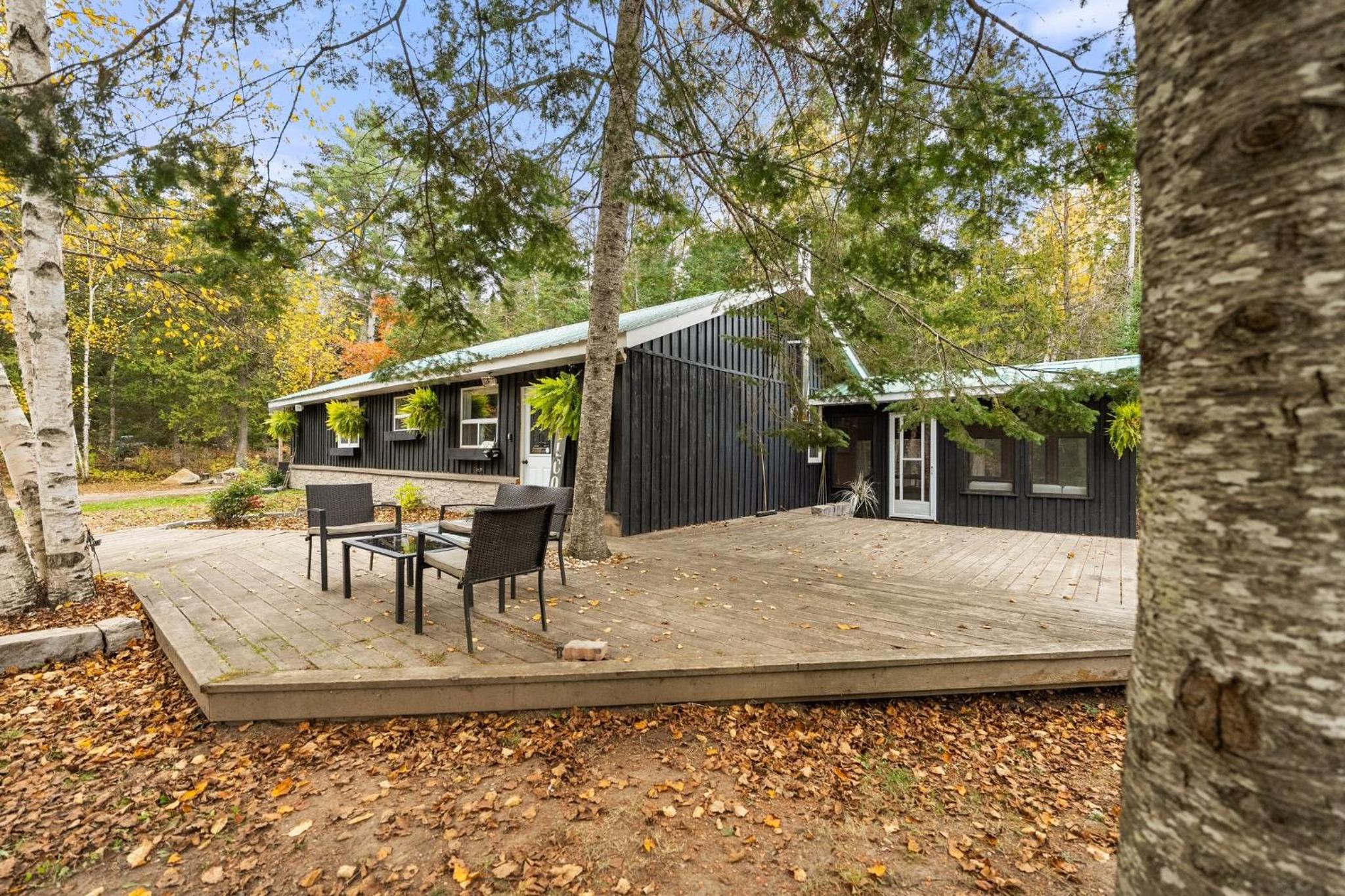 Beautiful River Front Home on 43 Acres