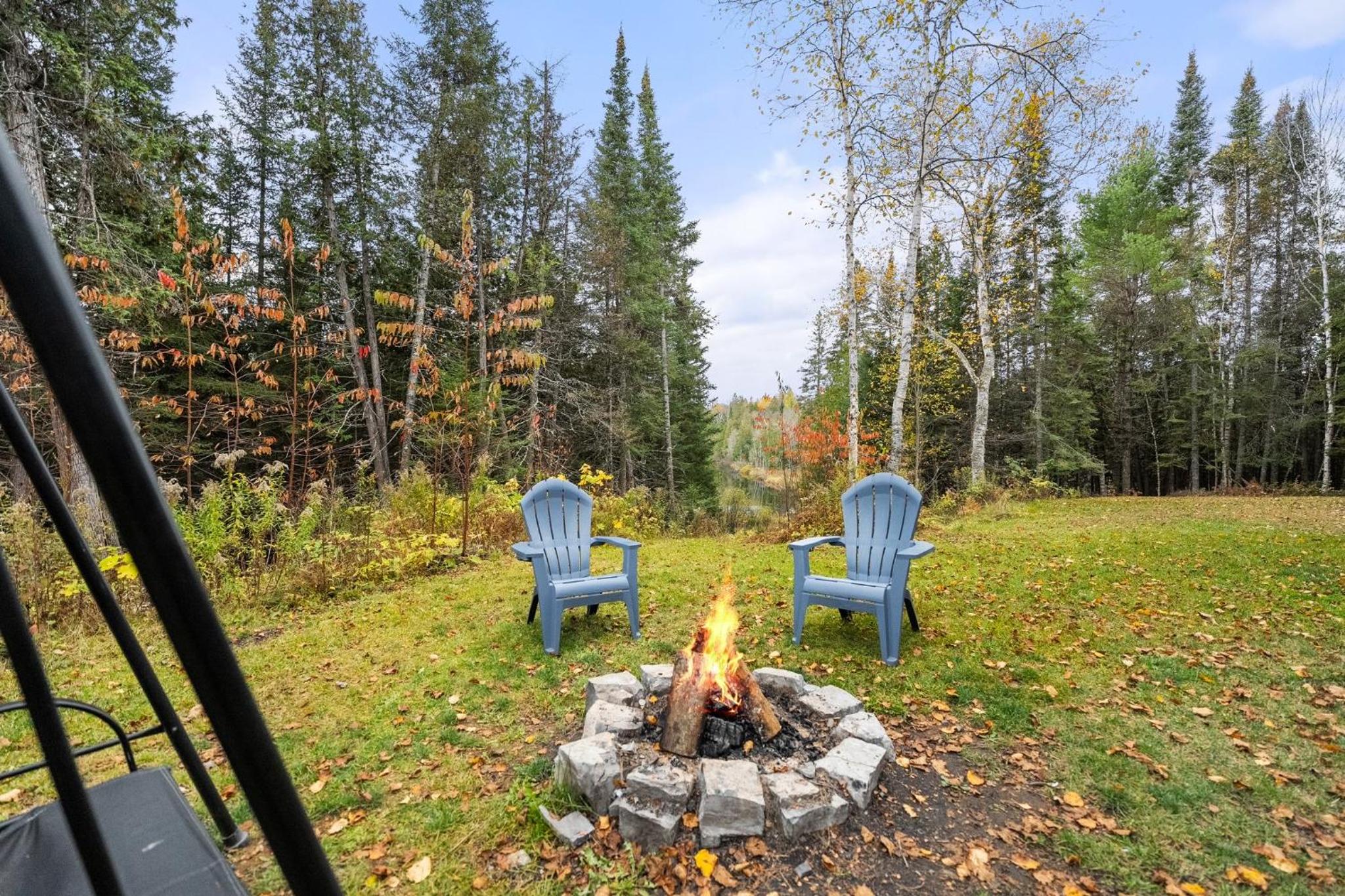 Beautiful River Front Home on 43 Acres