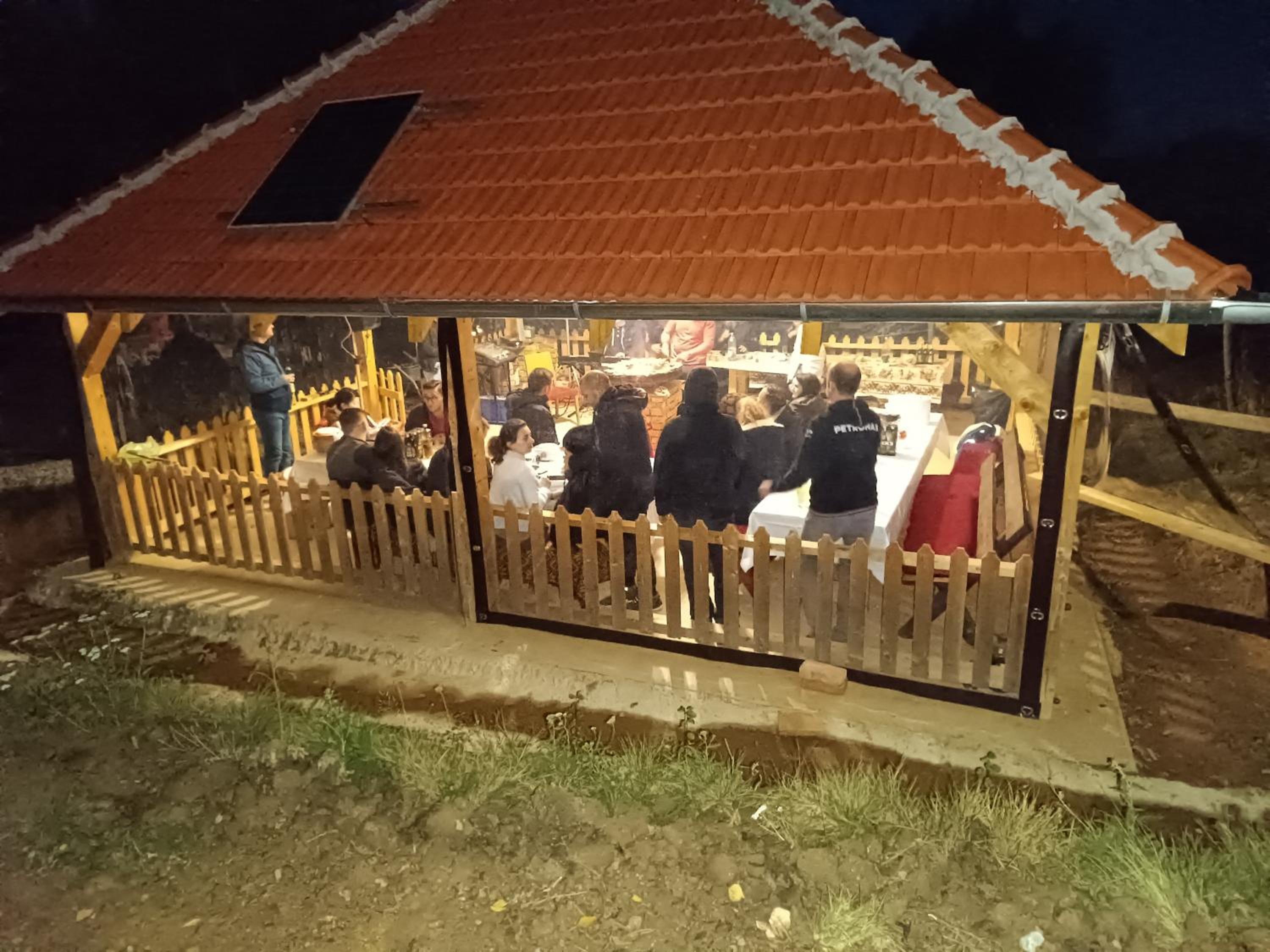 Cabana Ianoșiga view 4