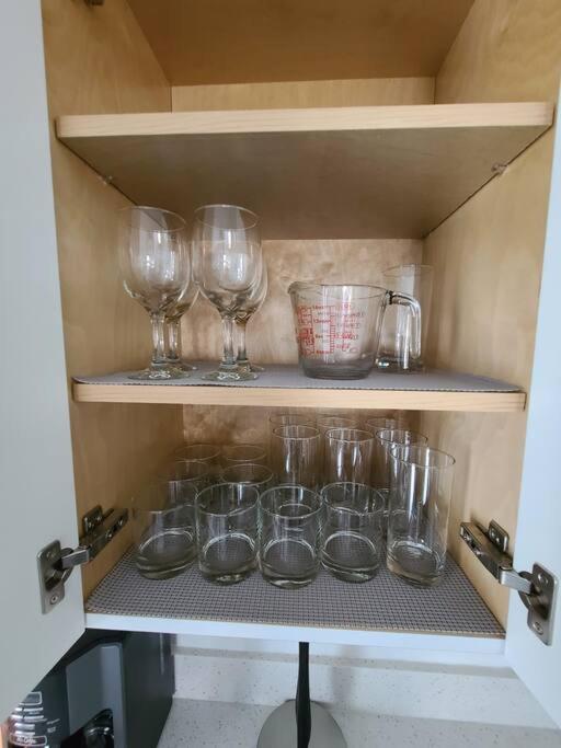 West Brickell APT #1 Free Parking-Family Friendly