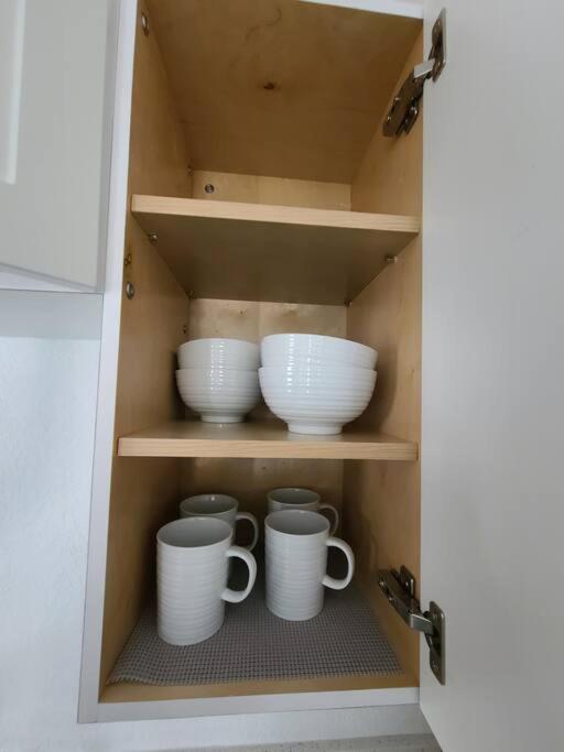 West Brickell APT #1 Free Parking-Family Friendly