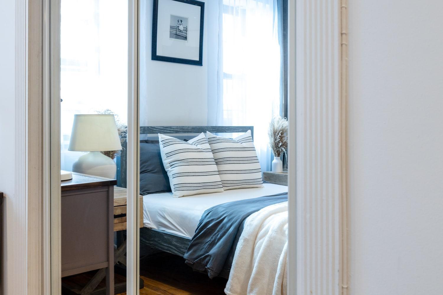 350-GA Spacious Studio Gramercy Sleeps3