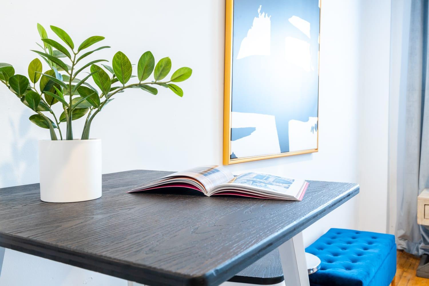 350-GA Spacious Studio Gramercy Sleeps3