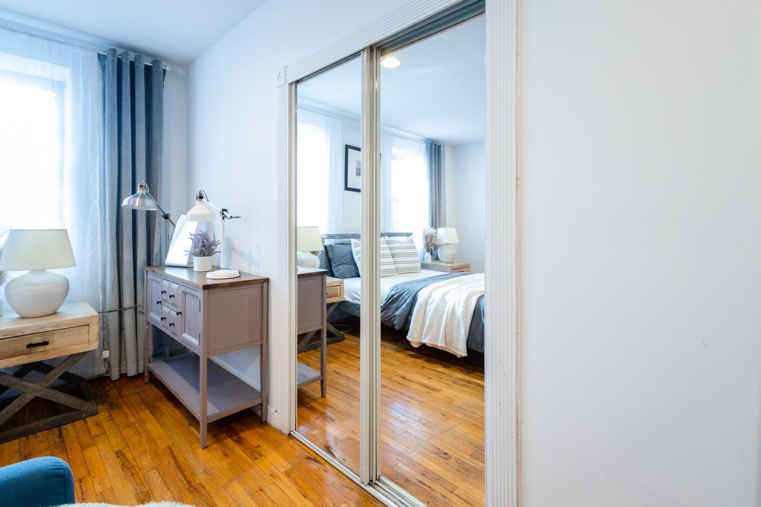 350-GA Spacious Studio Gramercy Sleeps3