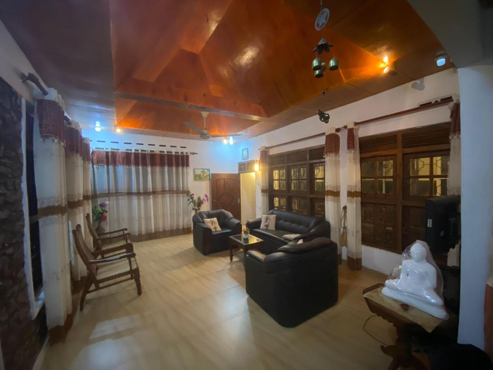 Dickwella Green Villa