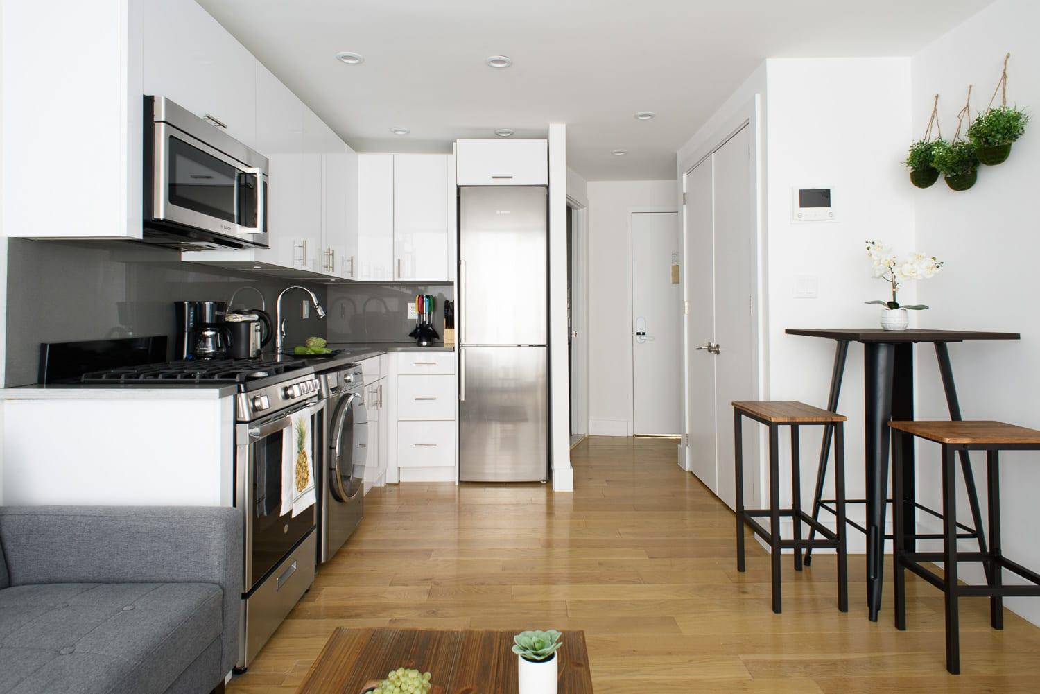 75-2D NEW Prime UES W&D Balcony Elevator