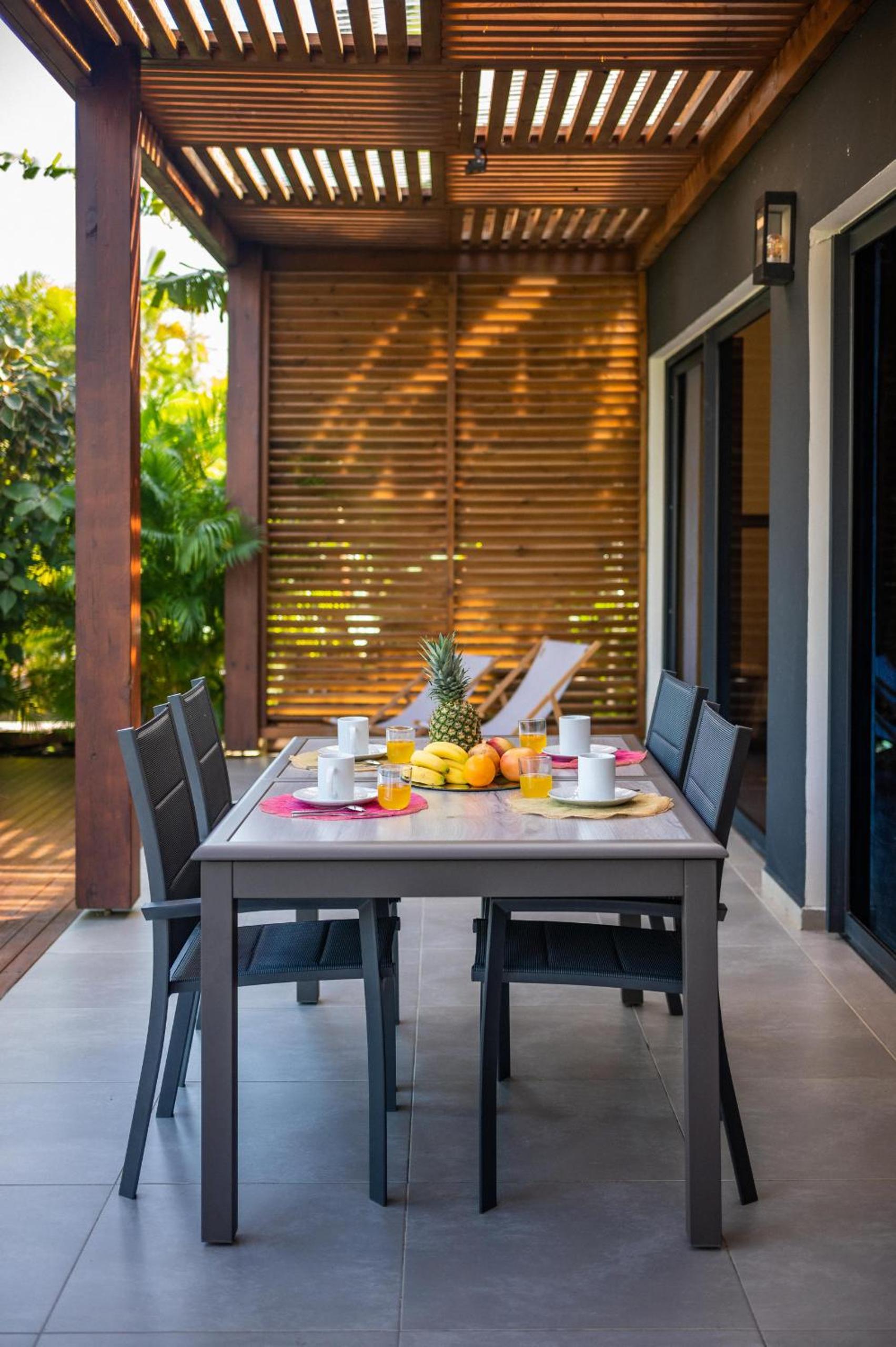 Villa Remeitch 2 Bedrooms Private Pool & Sauna