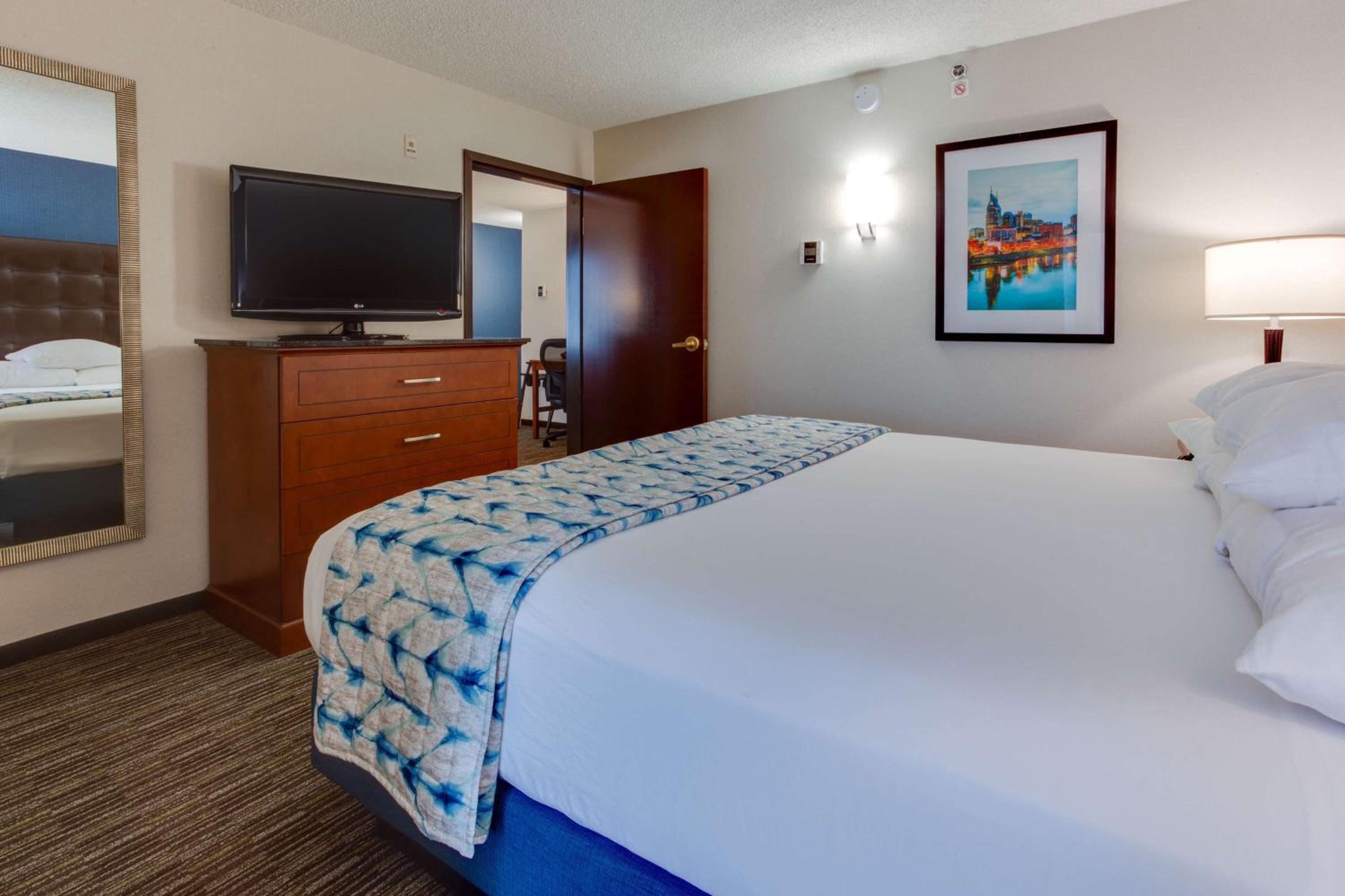 Drury Inn Suites Nashville Airport - Property Image 29