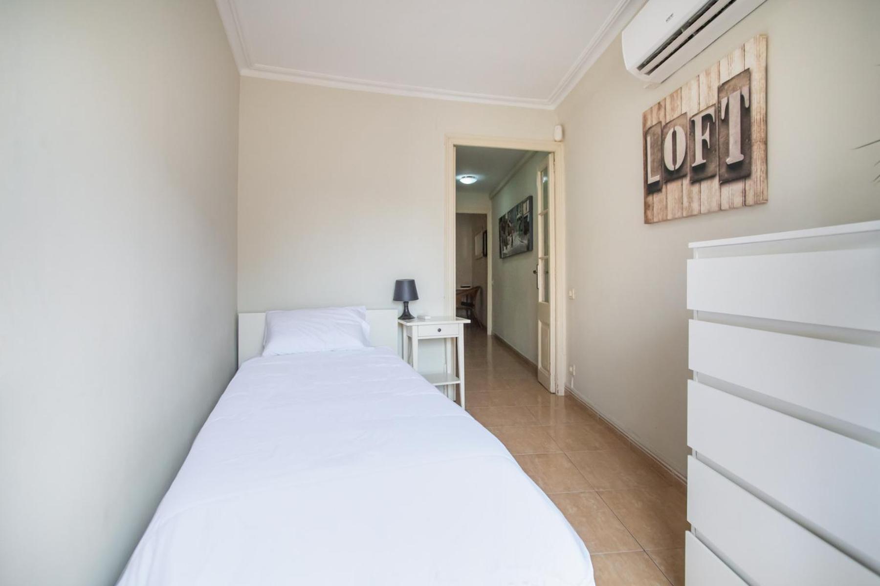 42man1018 Centrally located flat in Sant Antoni