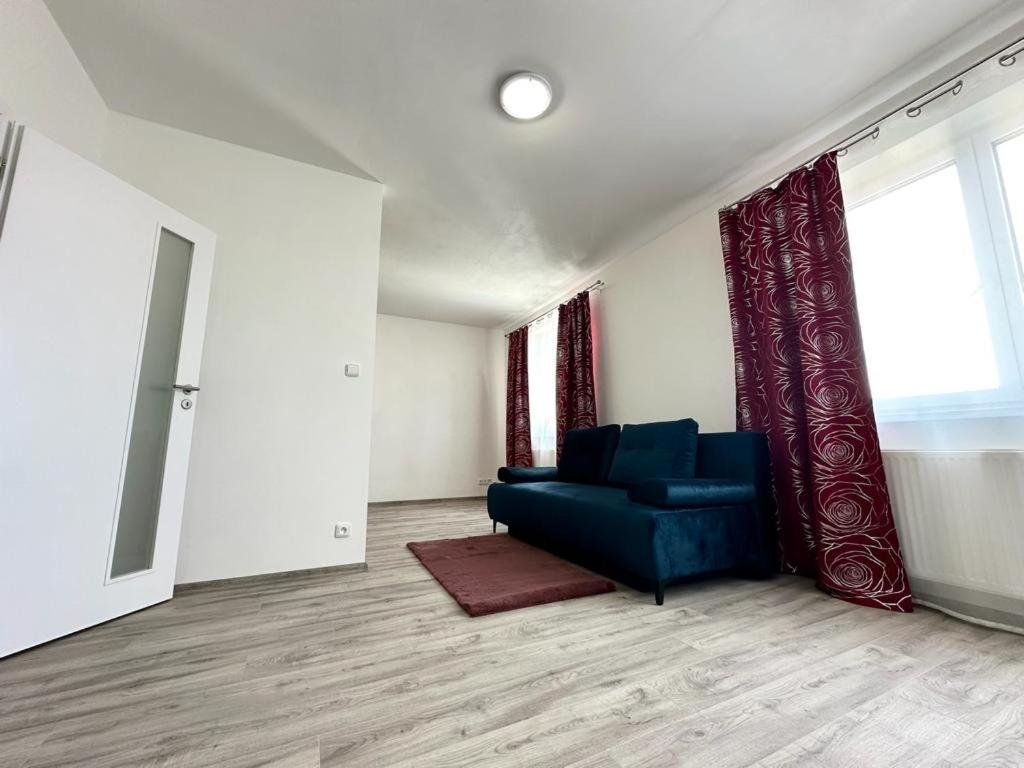 Sky Apartments 501