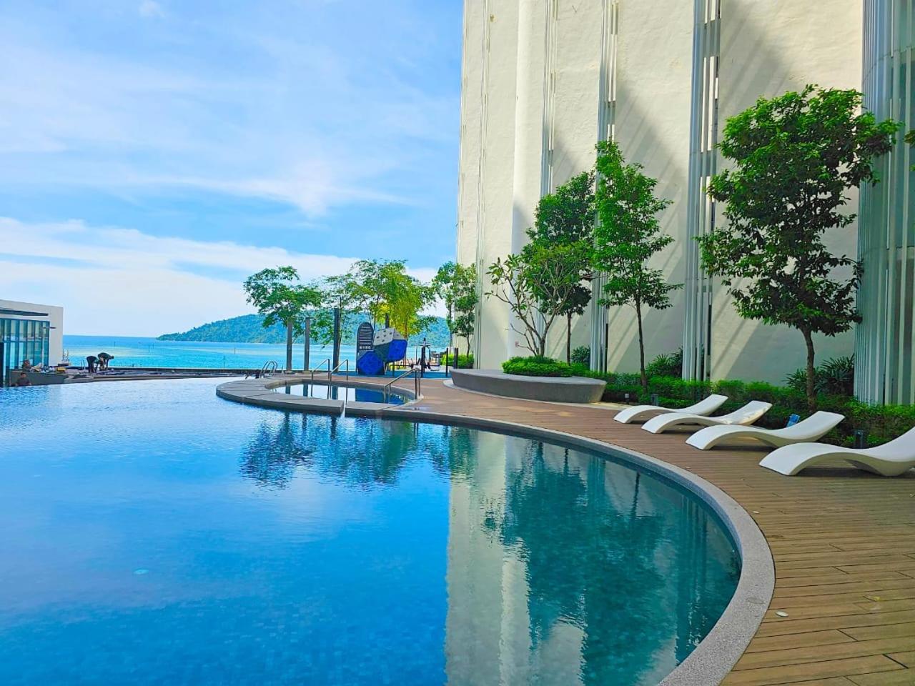 Photo 33