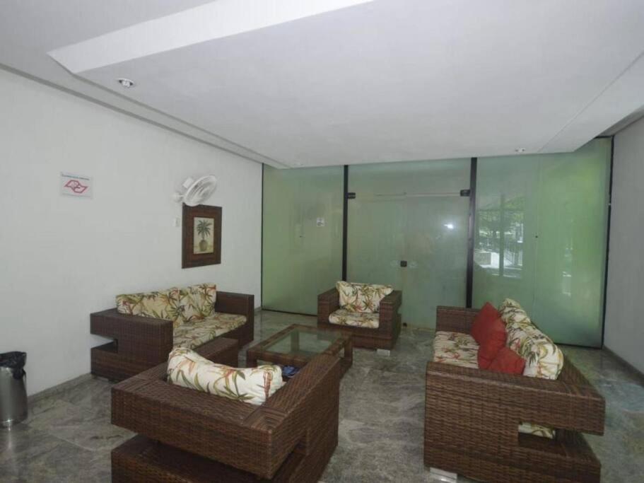 Flat Capitânia Varam 143 Pitangueiras