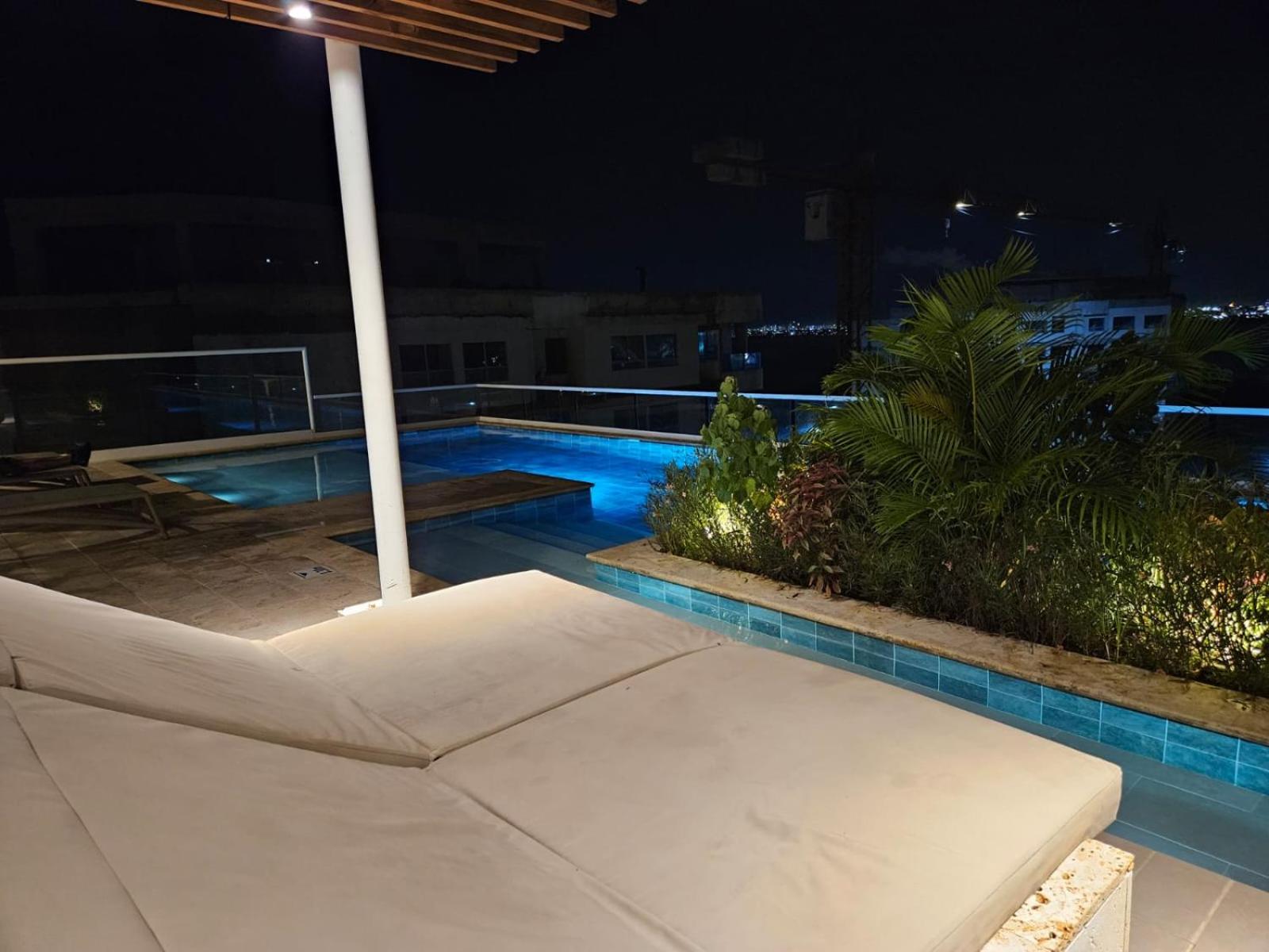 Apartamento con jacuzzi privado, vista al mar, sector exclusivo