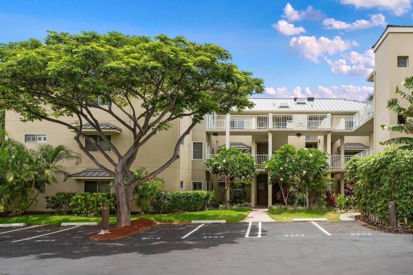 Hotel Vista Waikoloa - Image 1