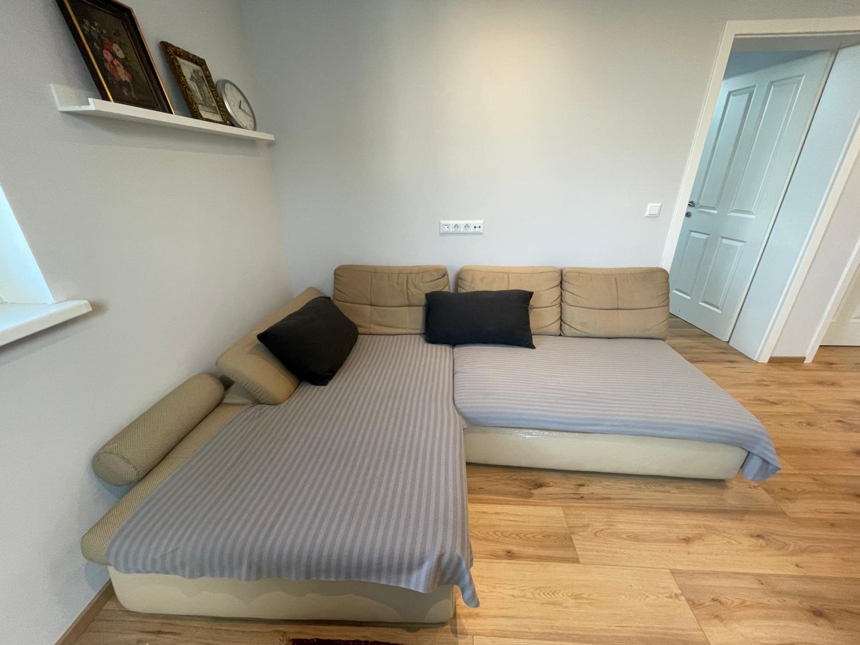 Cozy Apartment near Vienna Airport - tax included and Self CheckIn