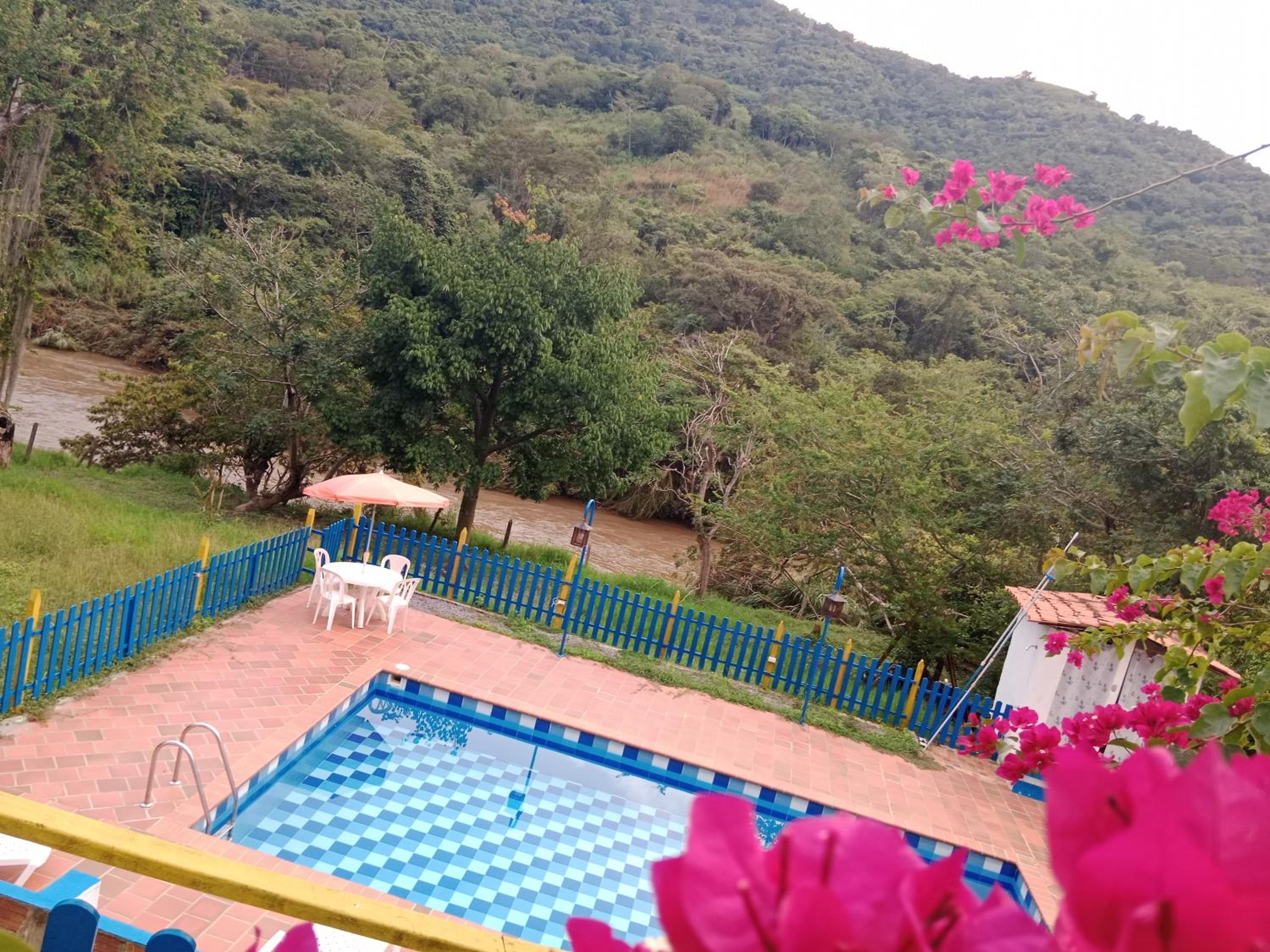 Apartamento Campestre Con Piscina Villa Lucy