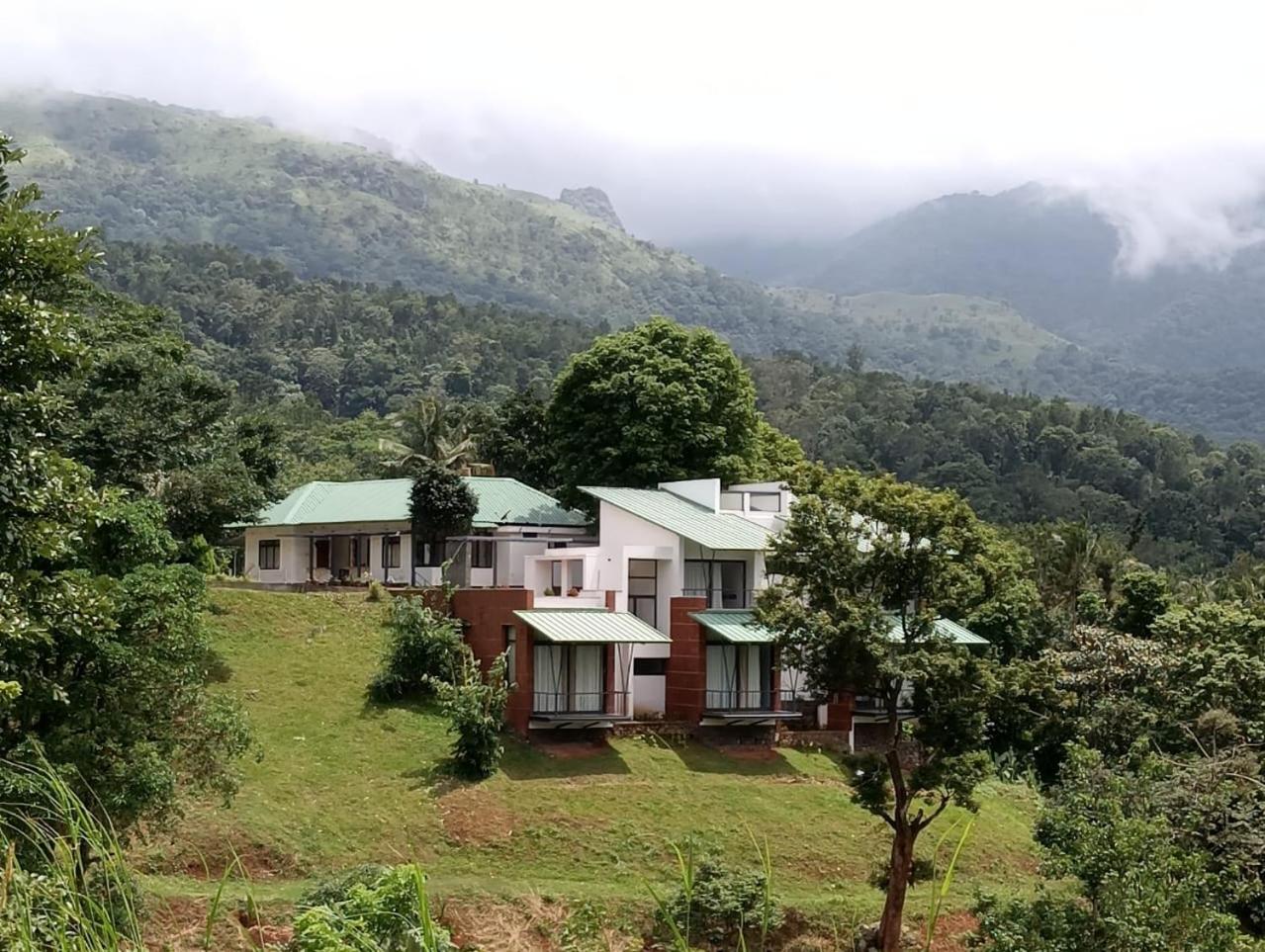 KURUVAHOLIDAYHOMES