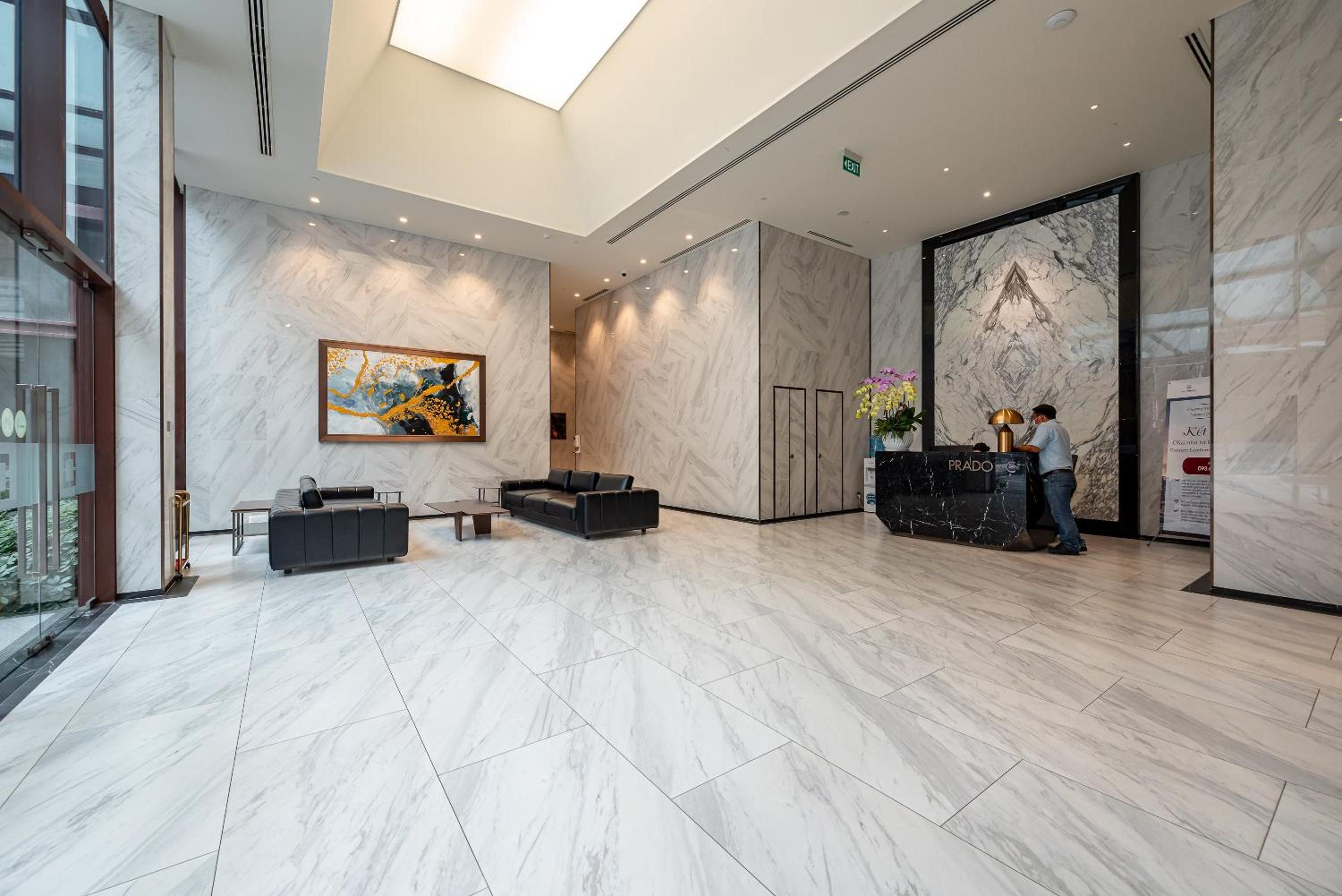 Metropole Saigon Suites