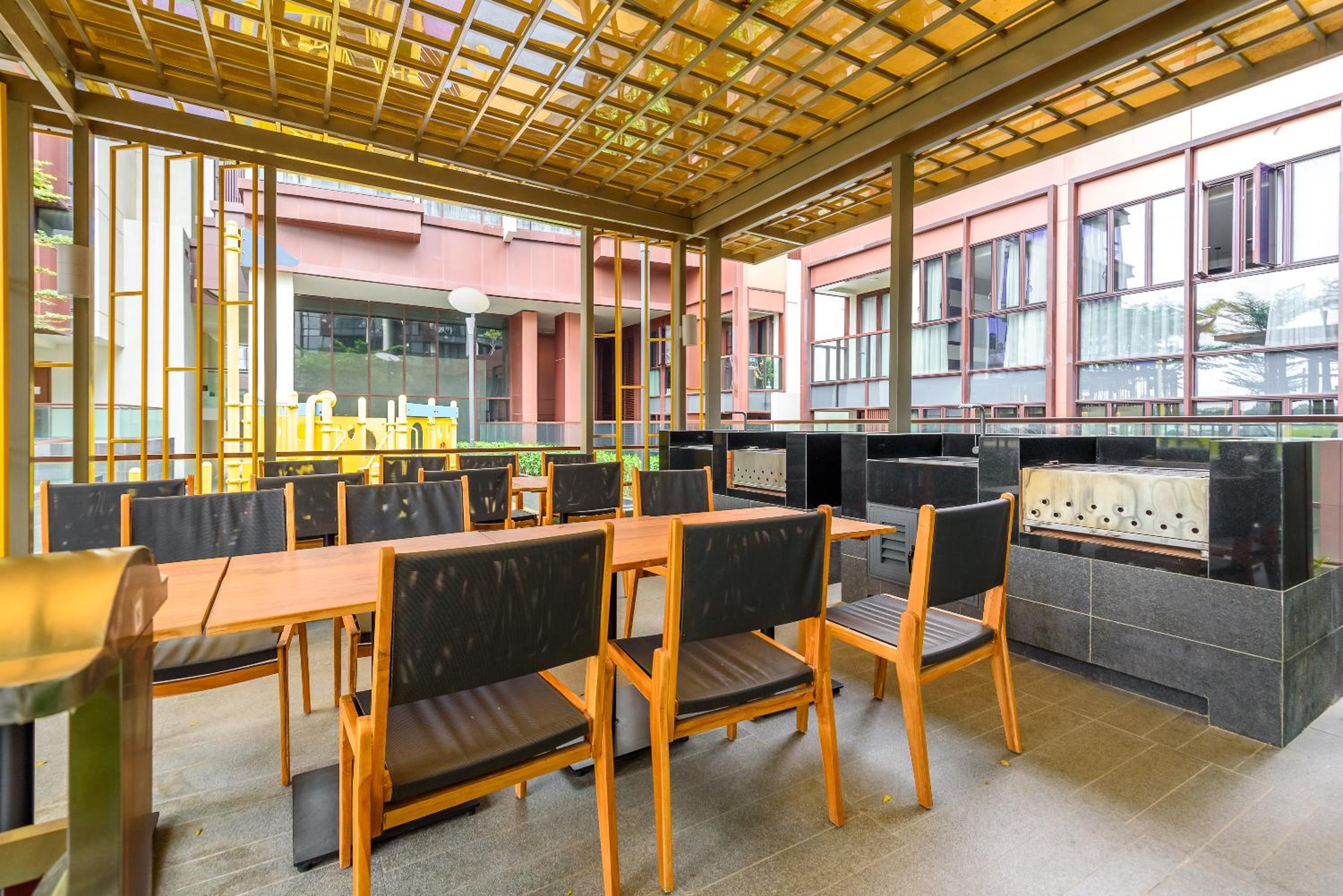 Metropole Saigon Suites