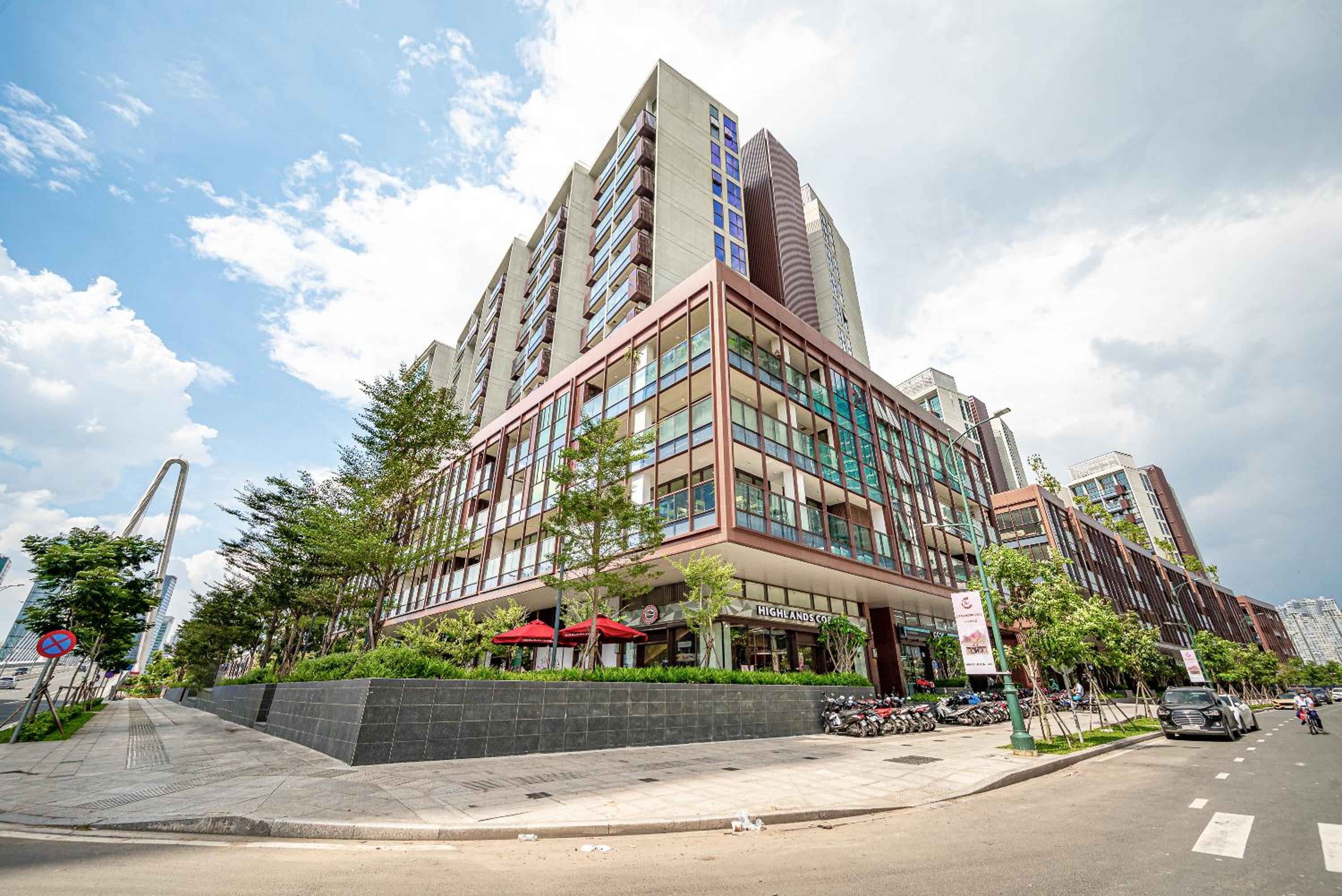 Metropole Saigon Suites