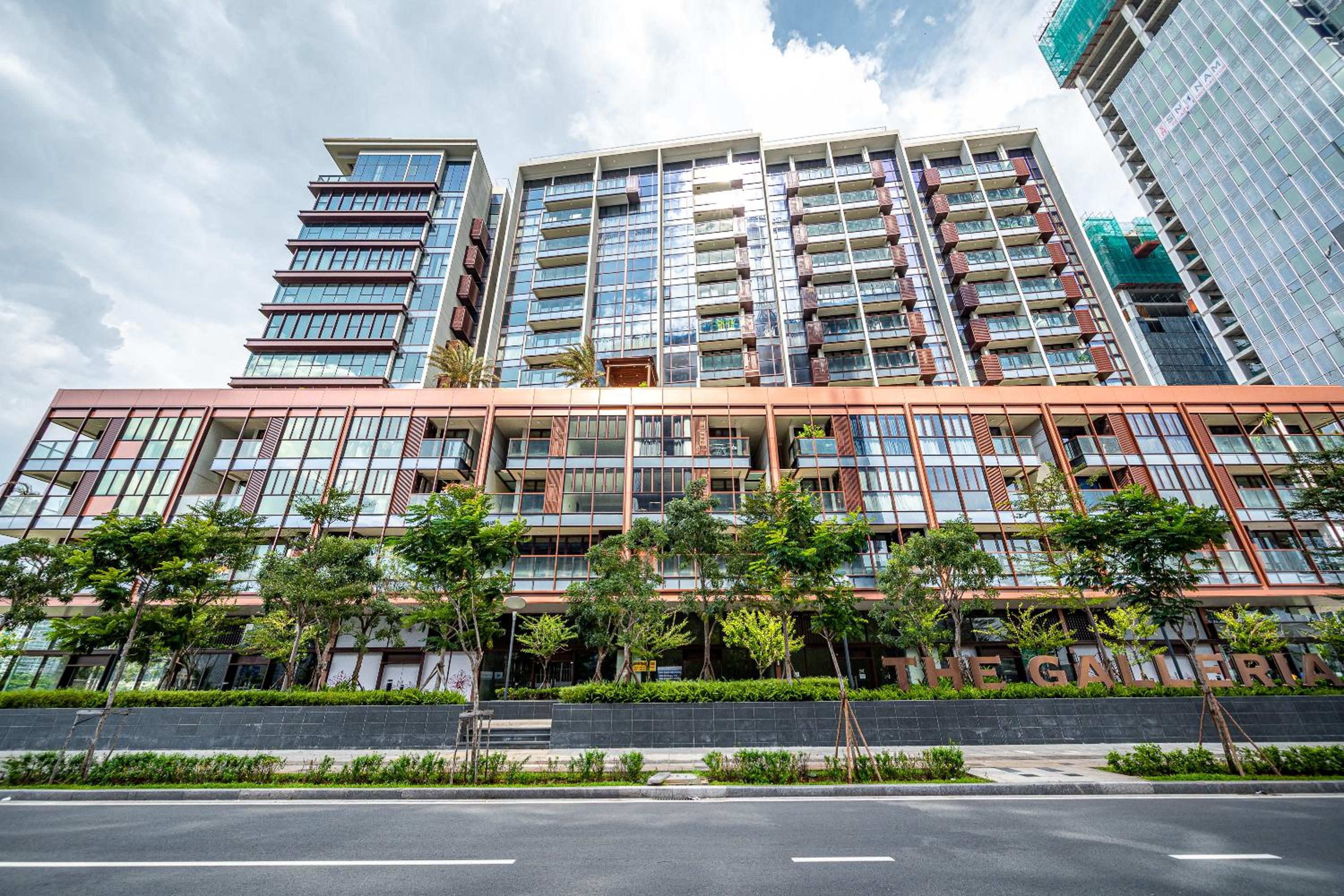Metropole Saigon Suites