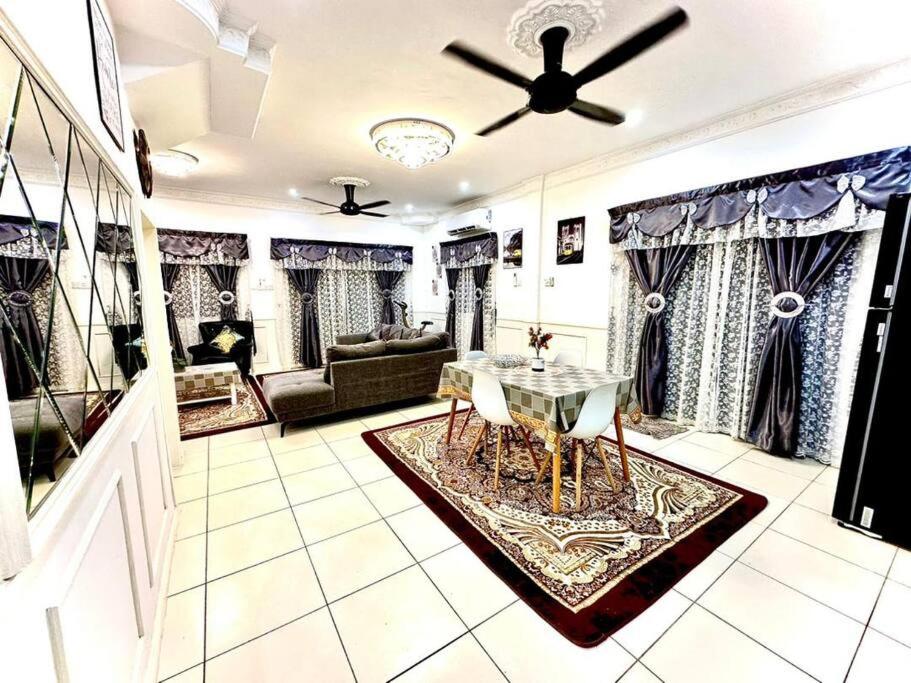 Corner Lot Terrace House Taman Bahagia Batu 7 (2Min to Airport) photo 3