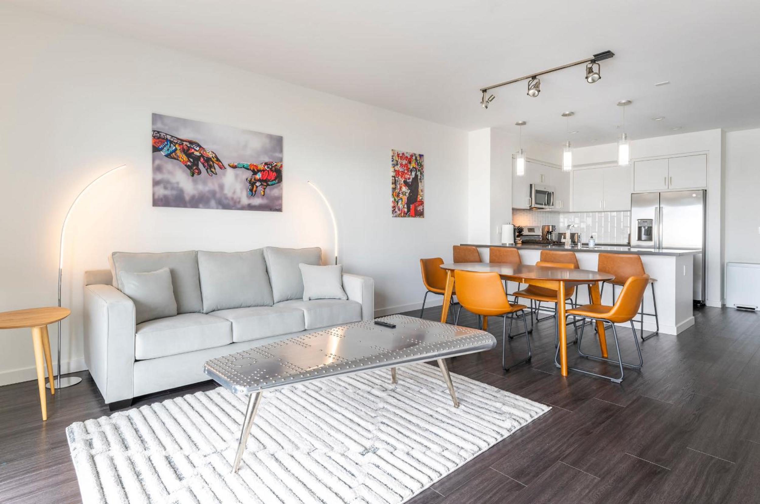 Burbank Vacations - Brand New Luxury Apartment West Hollywood avl - Property Image 1