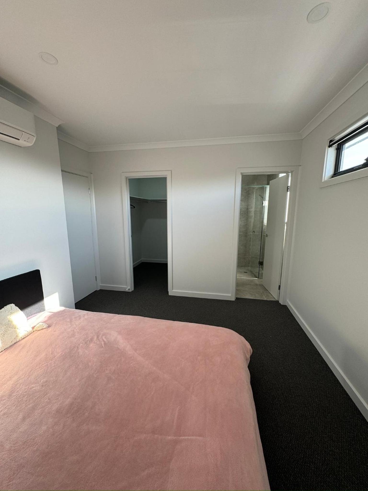 Brand new comfortable room in a beautiful suburb