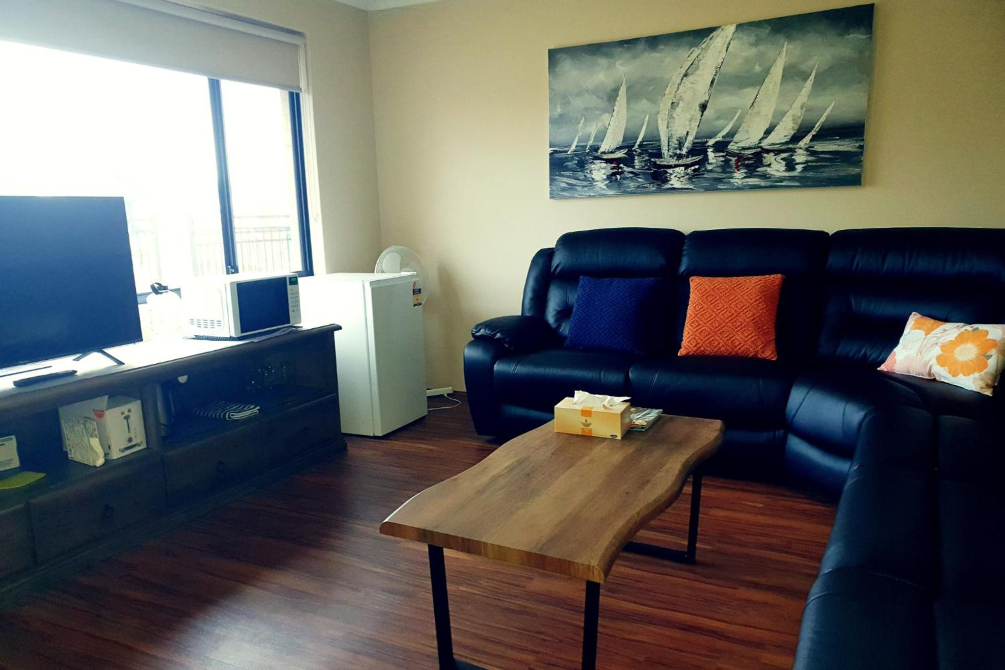 Dalyellup Guest House- Walk to Shops, Near Beach & Bunbury