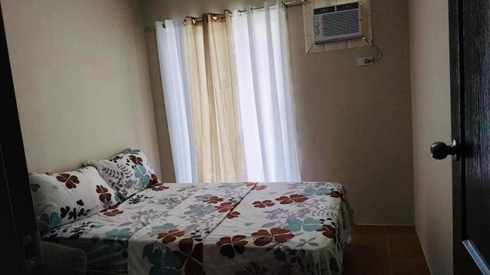 Tres Hermanas Condominiums view 4