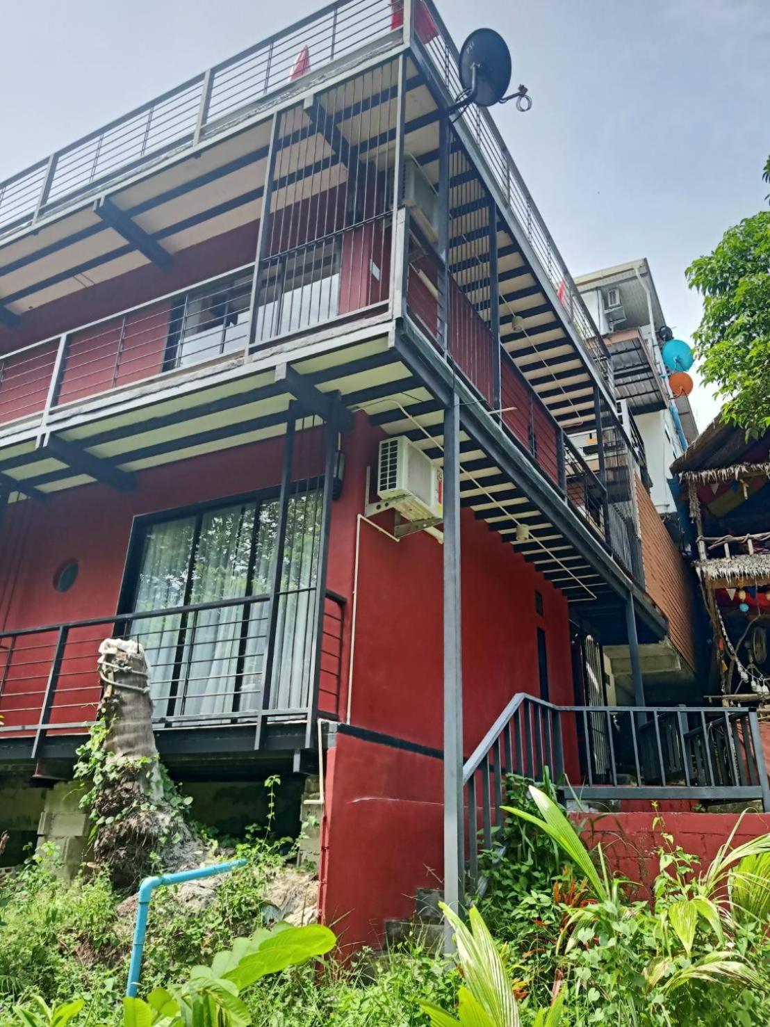 White Jail at Koh Tao Hostel