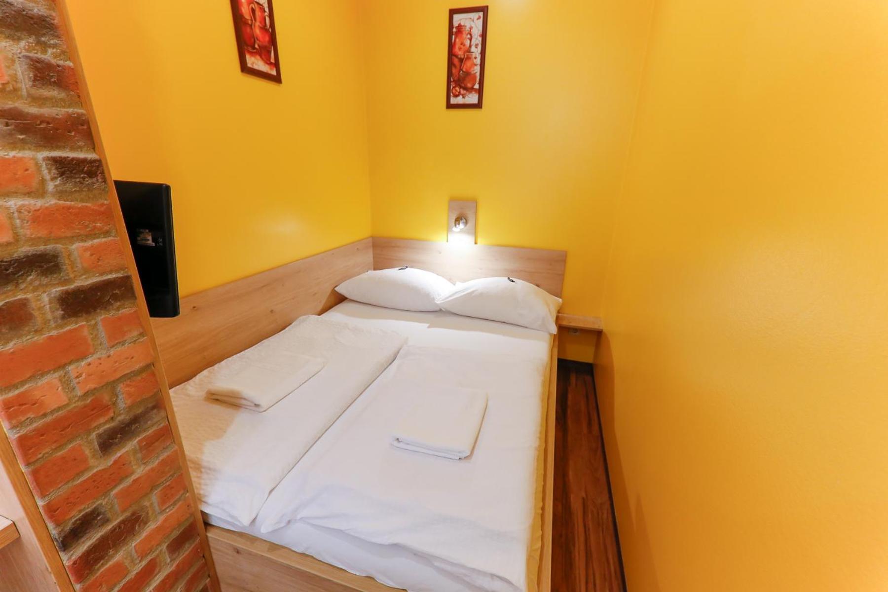 Do Step Inn Home - Hotel & Hostel
