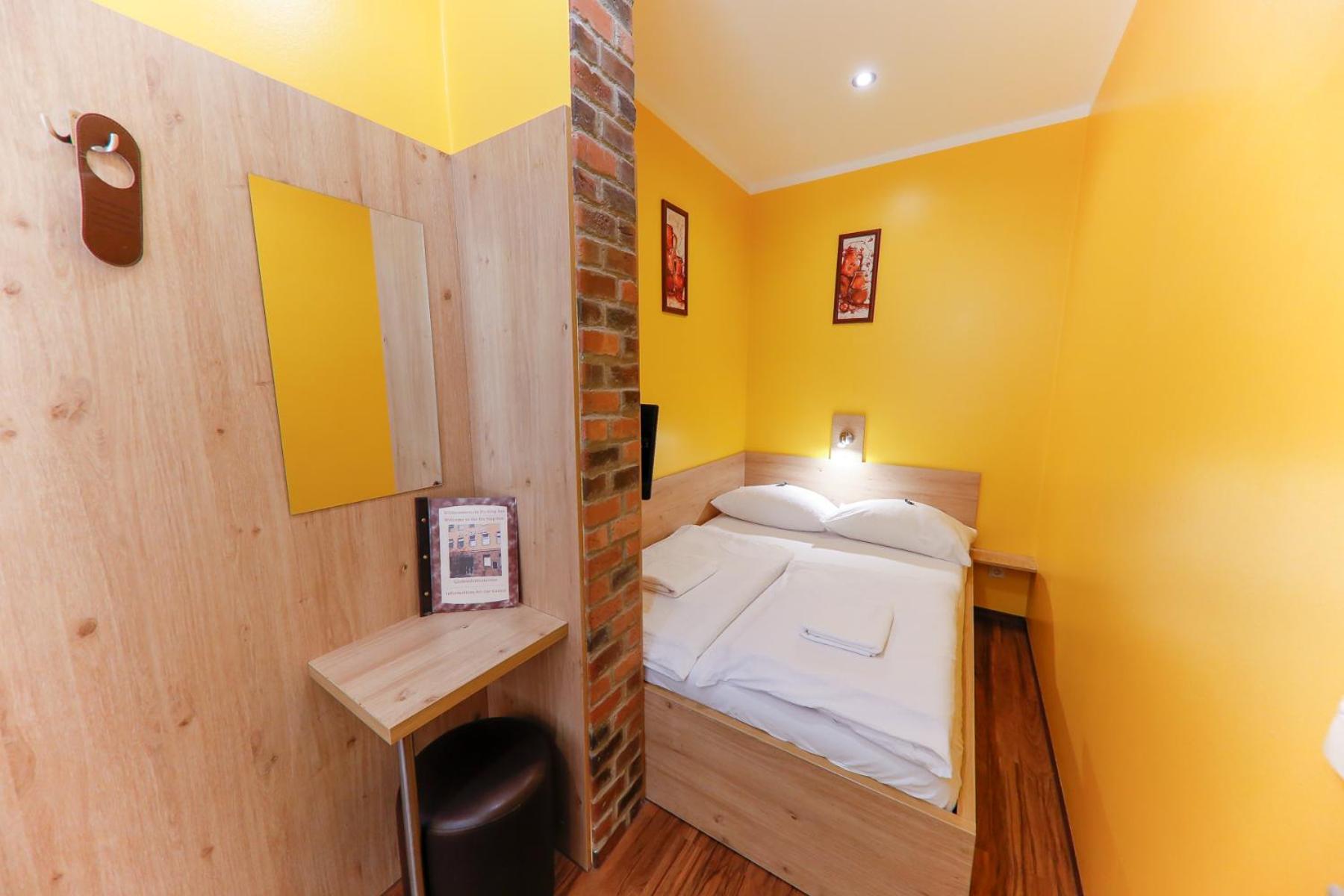 Do Step Inn Home - Hotel & Hostel