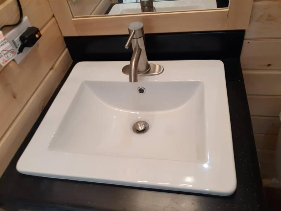 065 Star Gazing Tiny Home nr Grand Canyon South Rim Sleeps 8 view 5