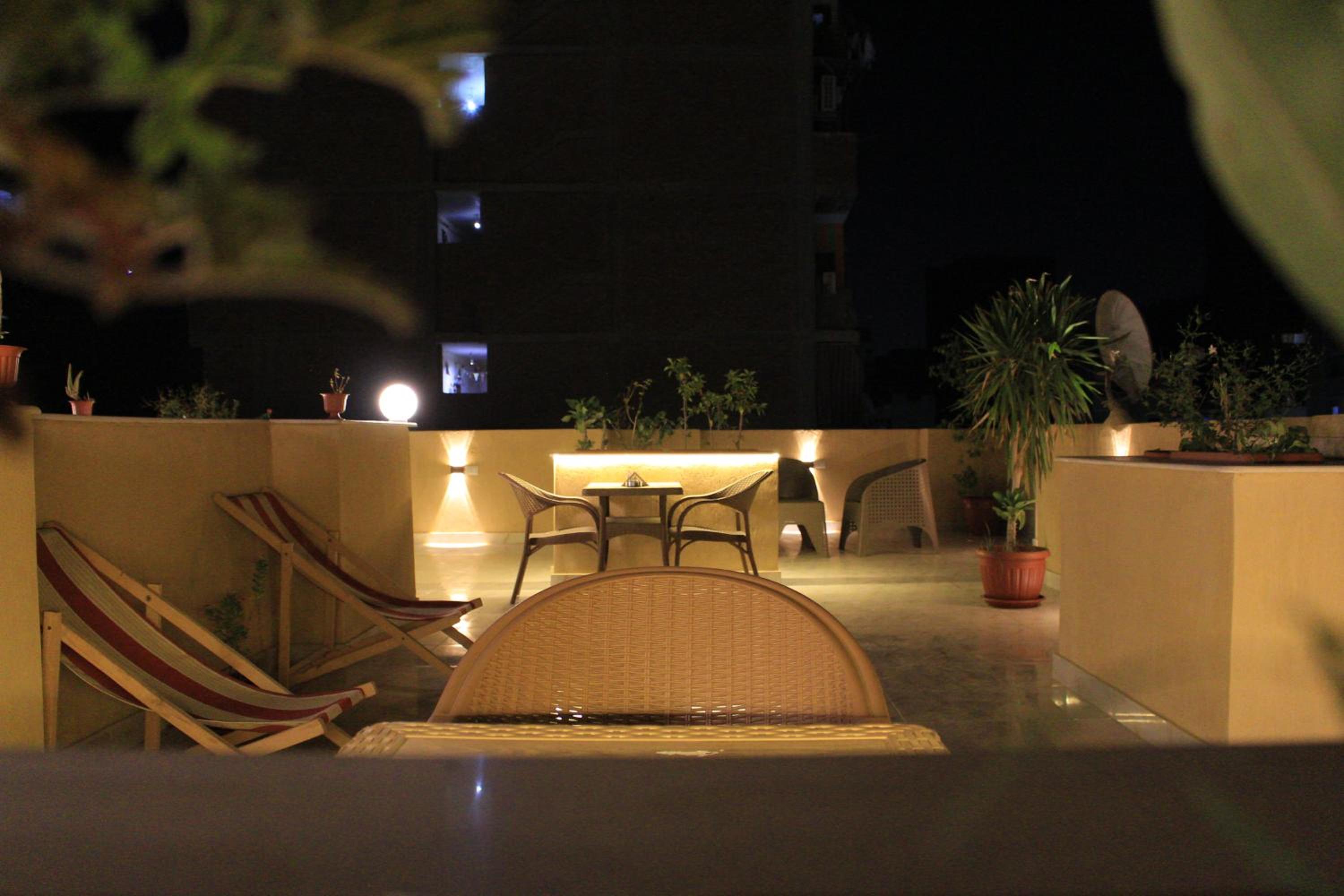 Discover pyramids inn