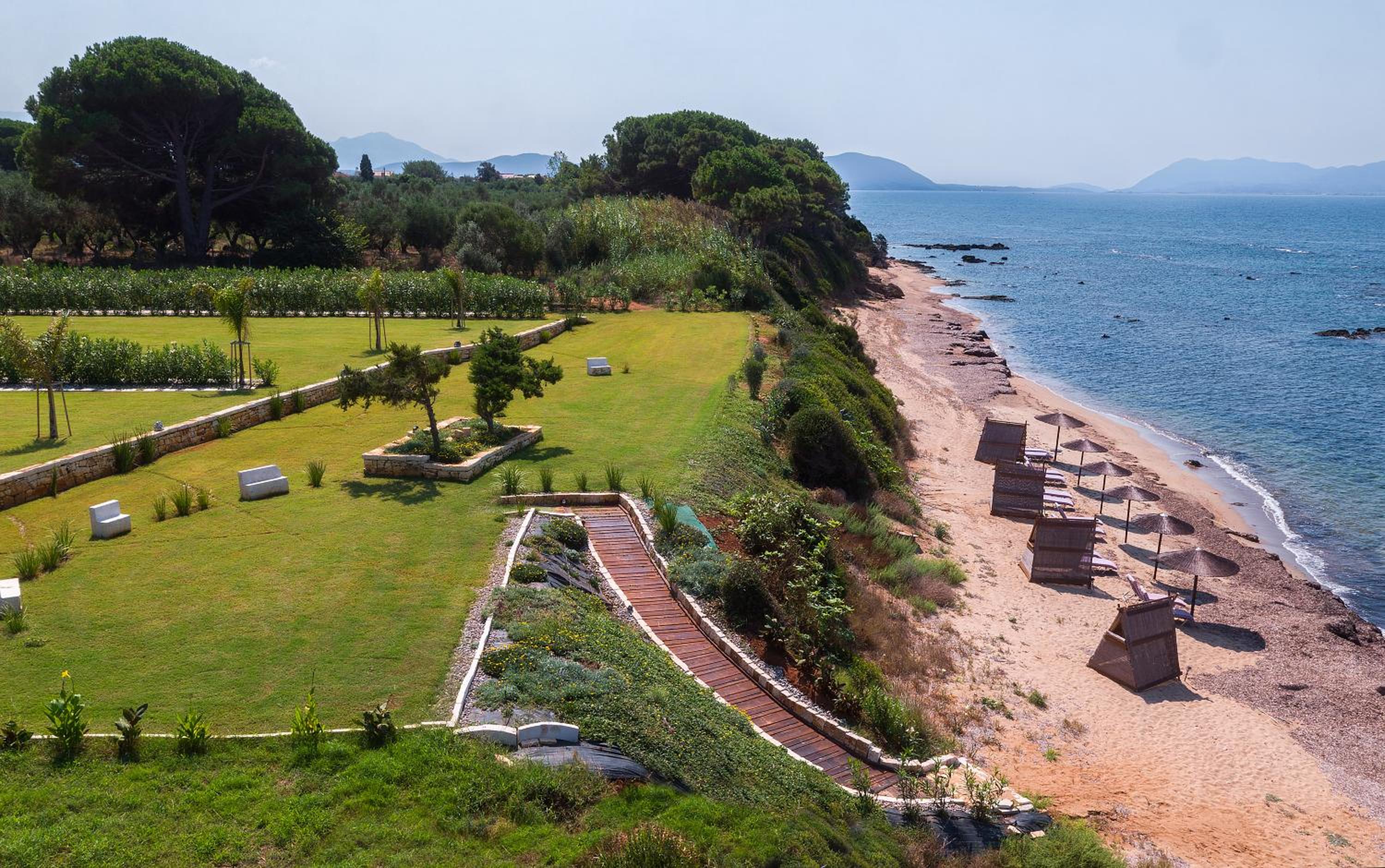TheLuxuryVillas view 4