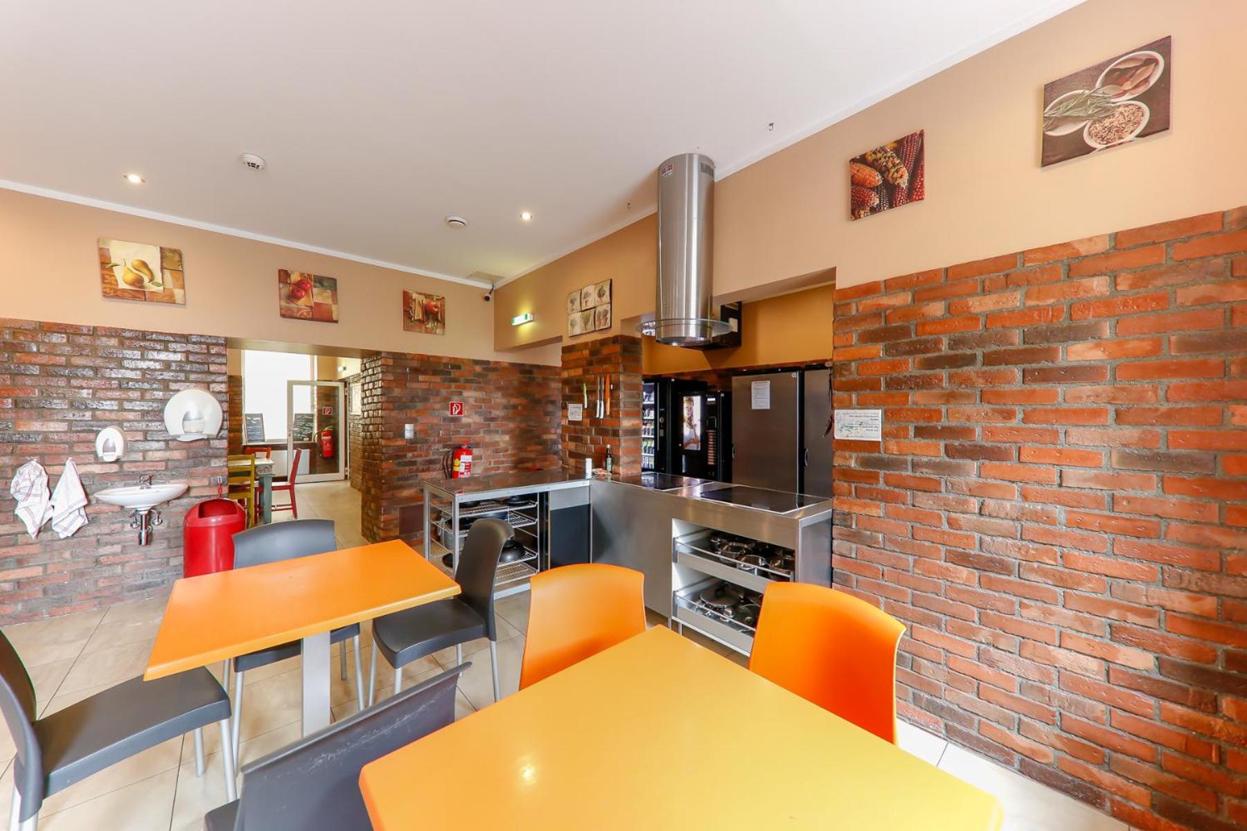 Do Step Inn Home - Hotel & Hostel