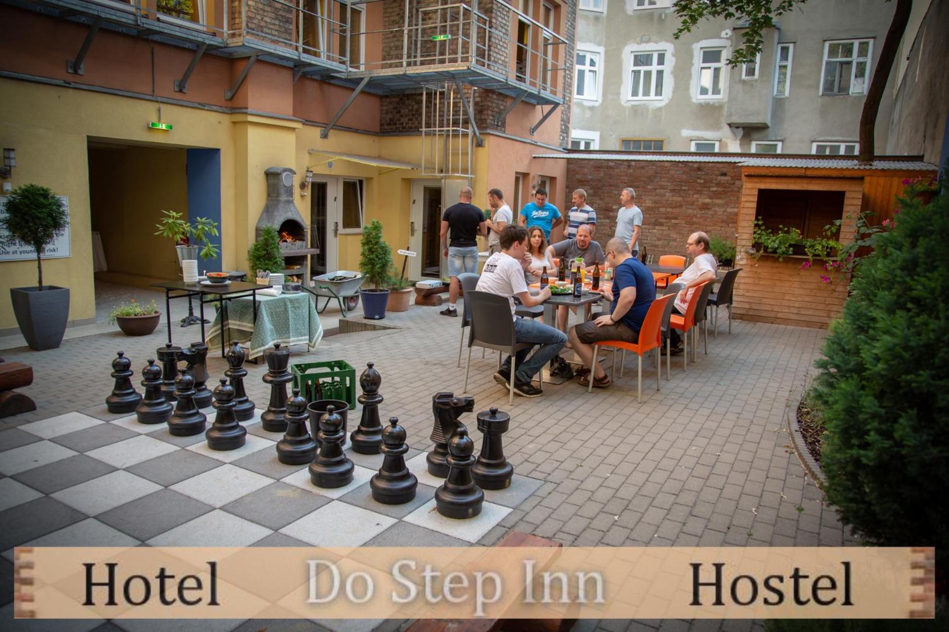 Do Step Inn Home - Hotel & Hostel