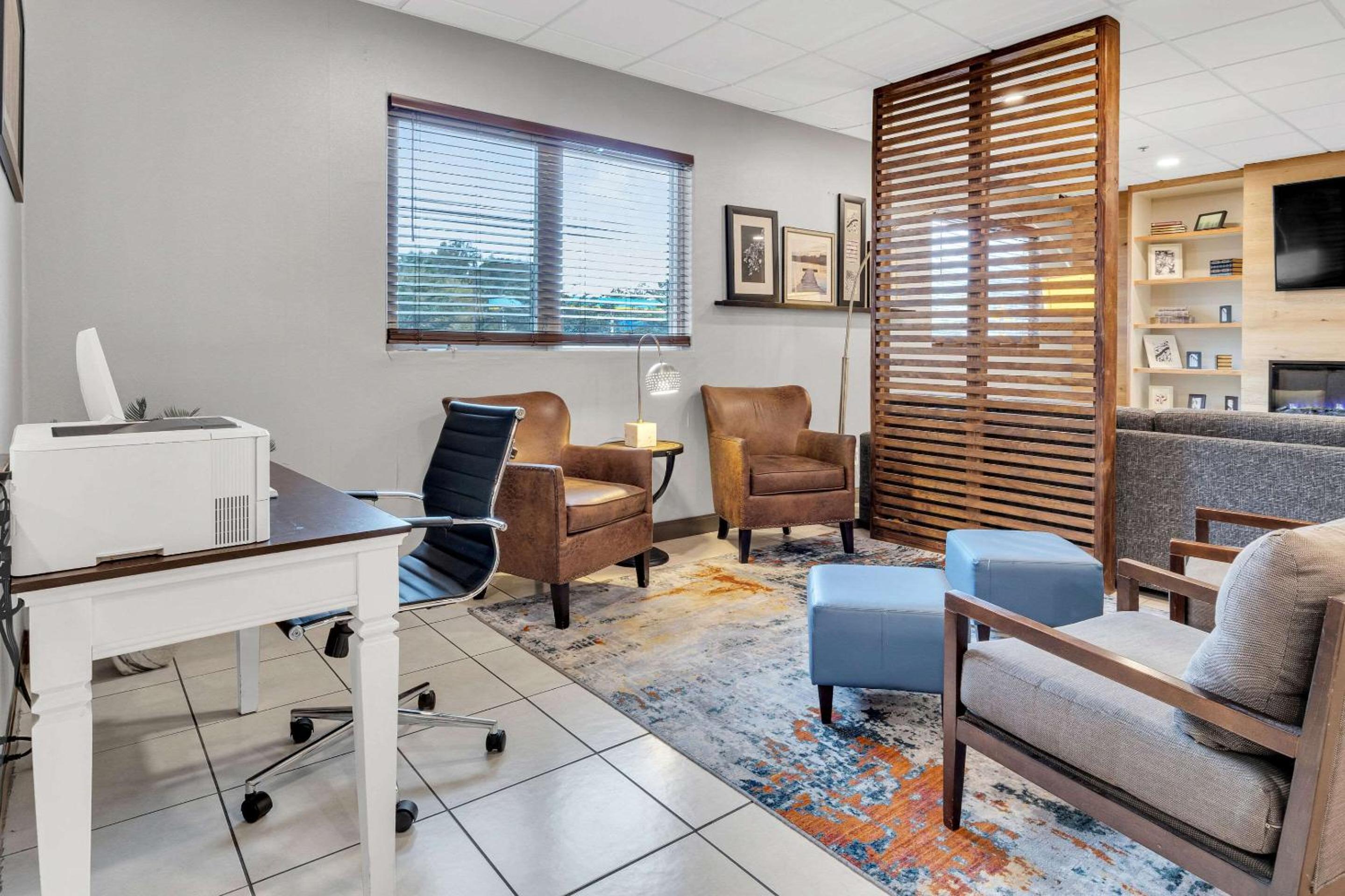 Rehoboth Beach Vacations - Country Inn  Suites by Radisson Rehoboth Beach - Dewey - Property Image 12