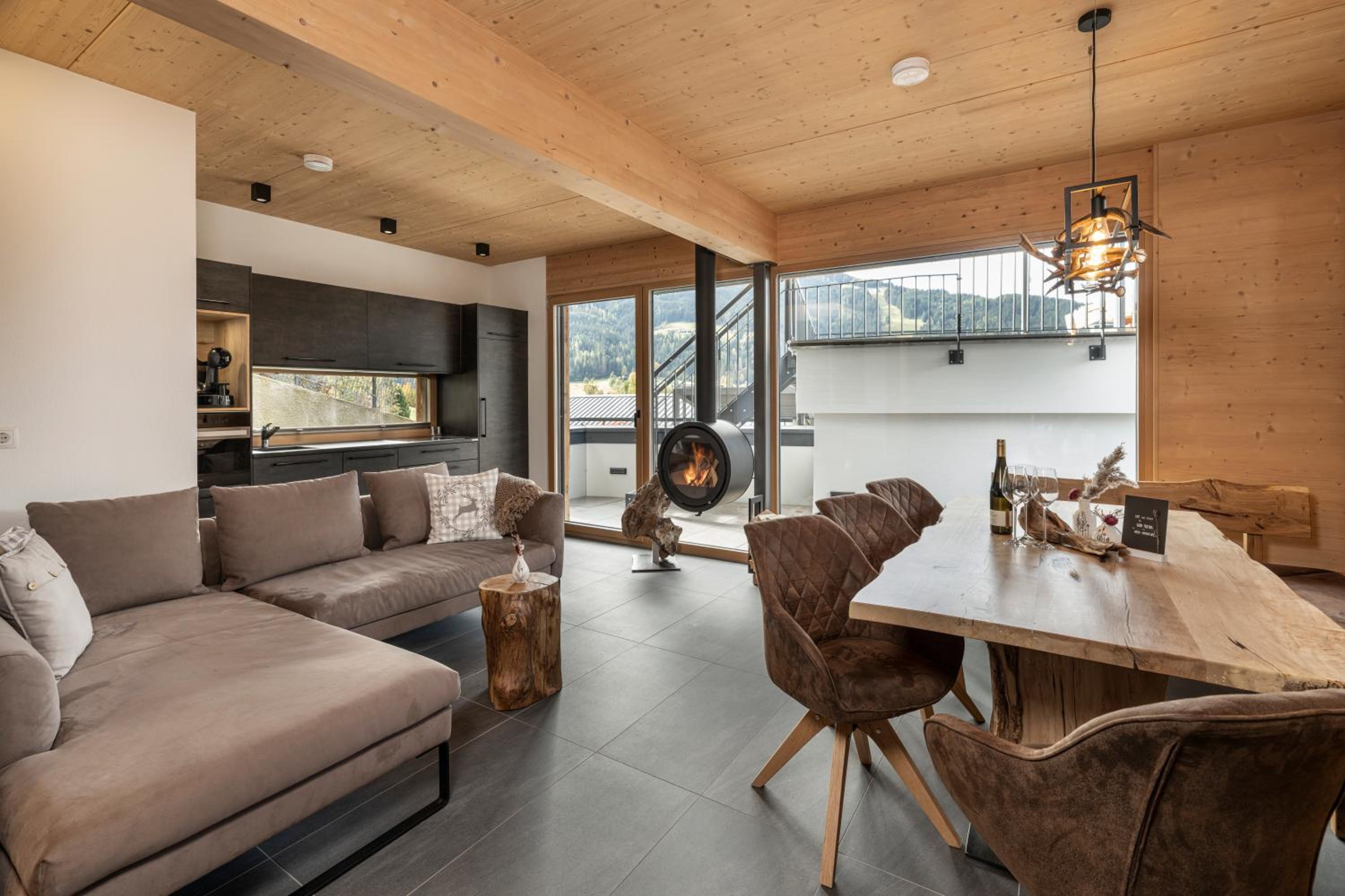 HOLZLODGE DELUXE CHALETS - Alpine Hideaway in Radstadt-Salzburger Sportwelt view 5