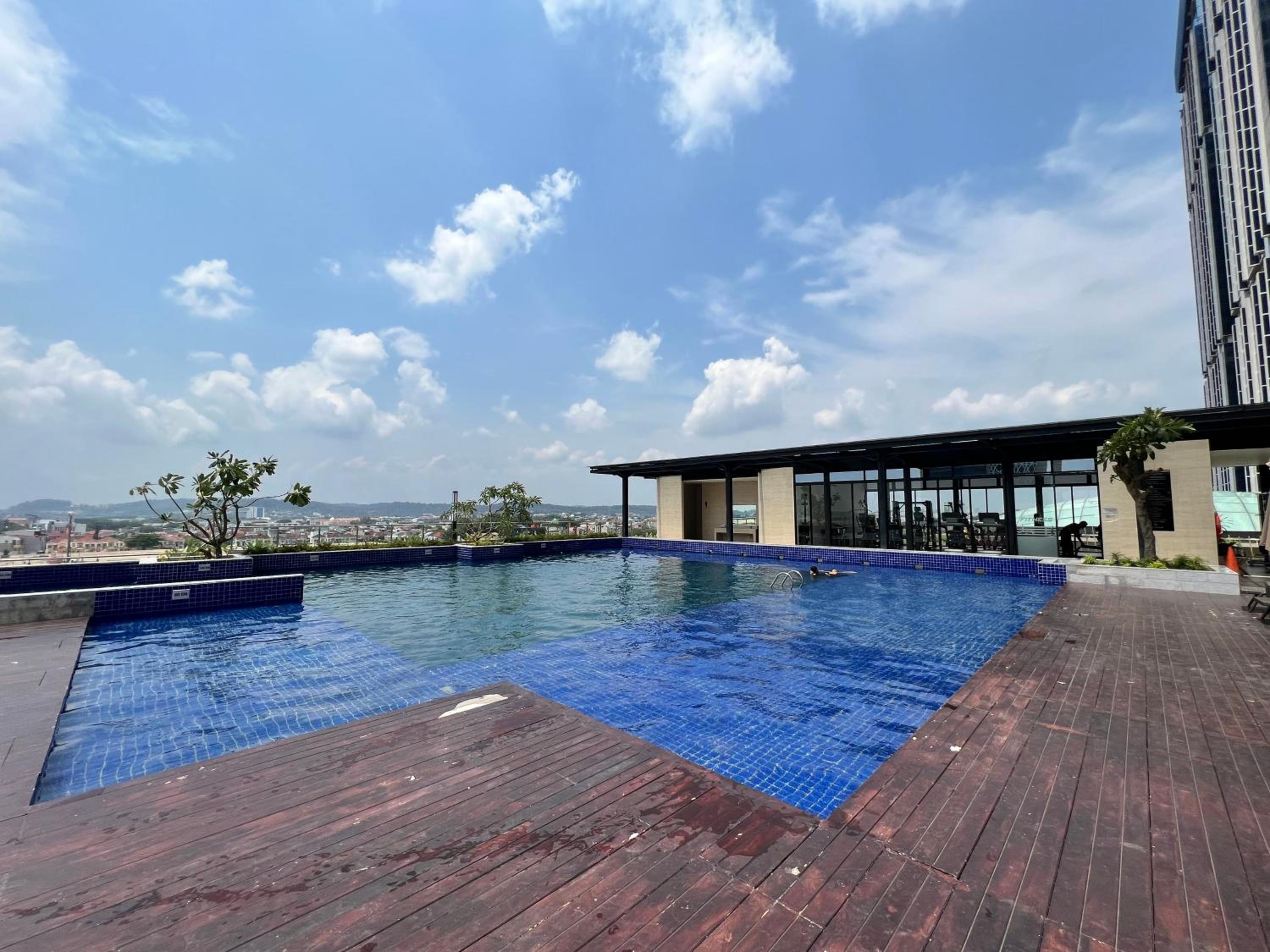 LUXURIOUS MODERN APARTMENT POLLUX MEISTERSTADT view 2