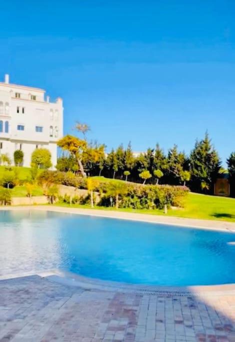 Lujoso apart.vacacional achakar playa& piscina wifi !!
