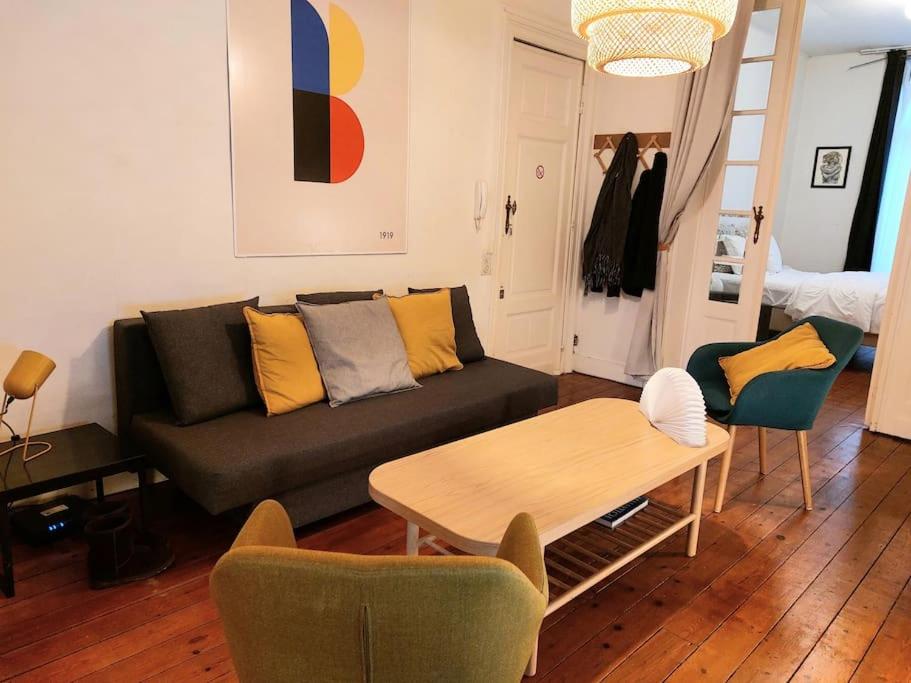 Chatelain Residence