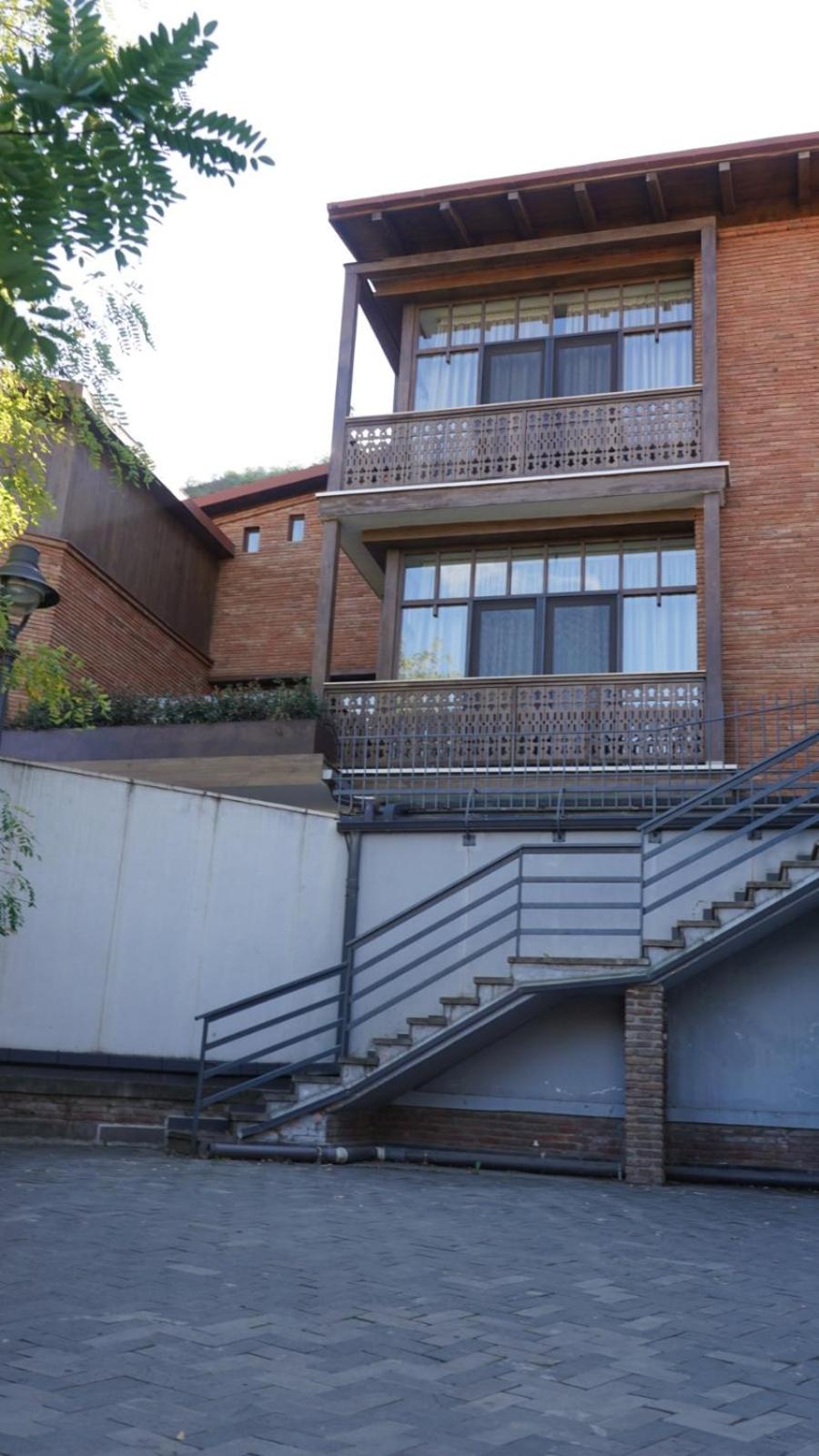 Abano Home